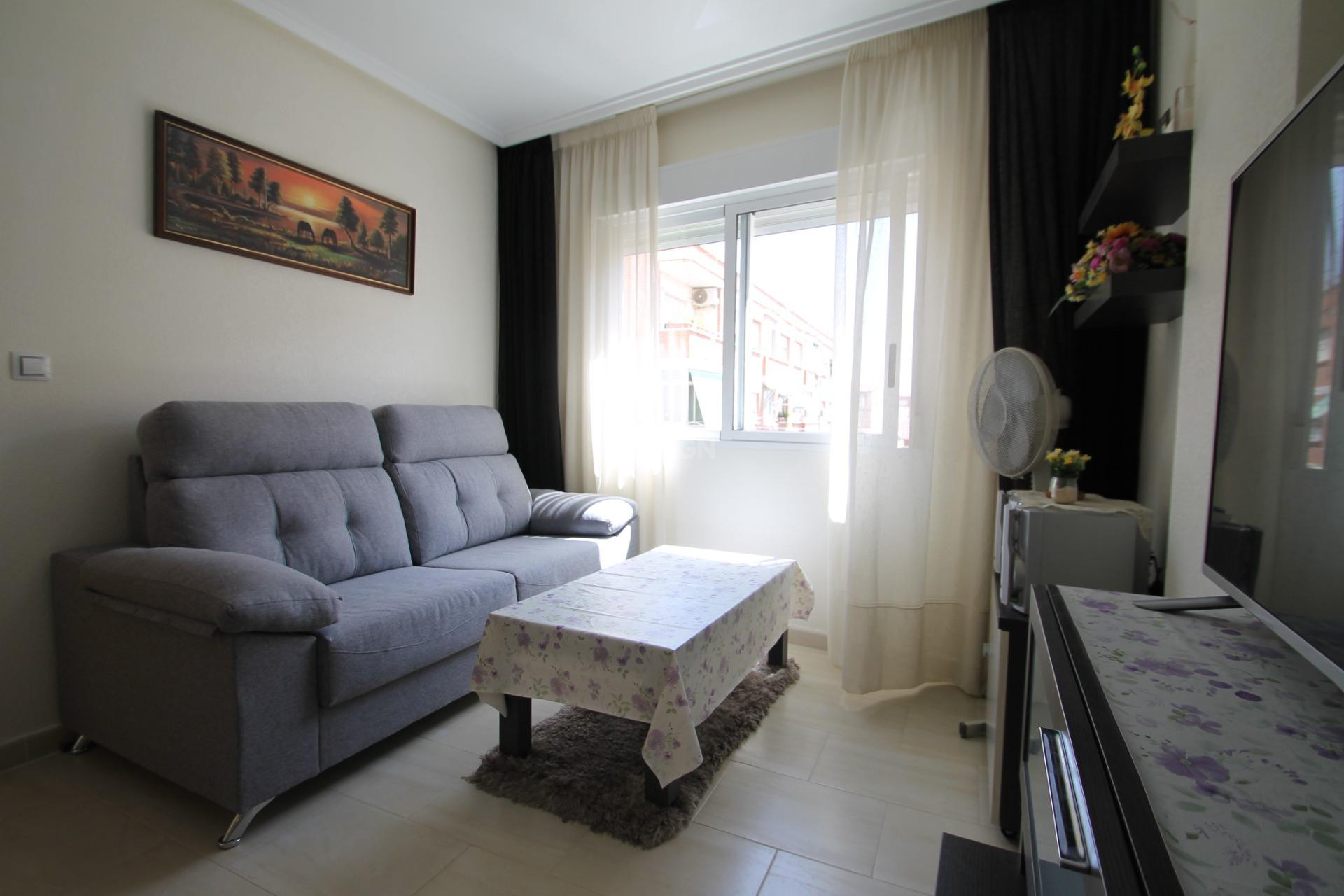 Odsprzedaż - Mieszkanie w bloku - Torrevieja - El Molino