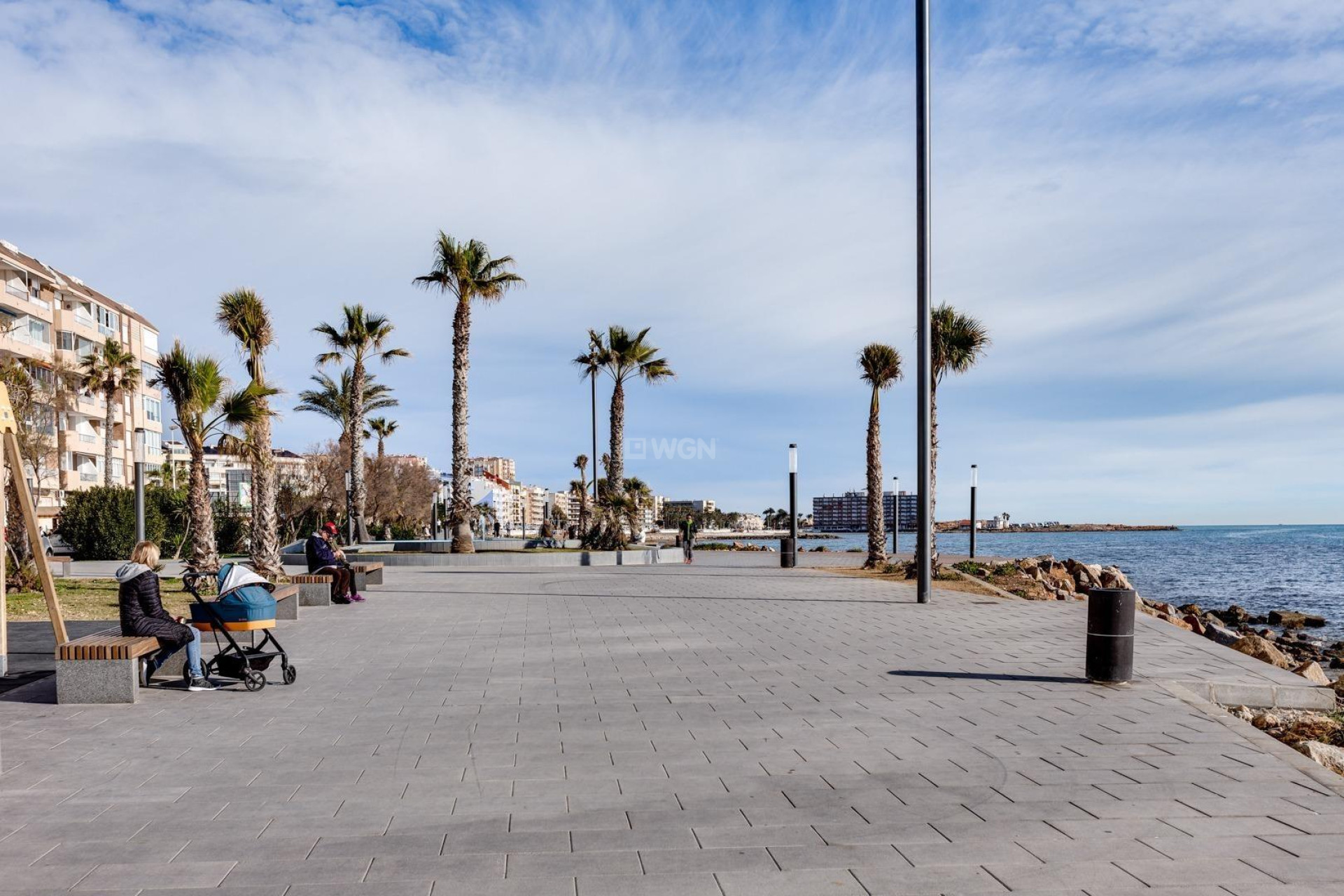 Odsprzedaż - Mieszkanie w bloku - Torrevieja - Estacion De Autobuses