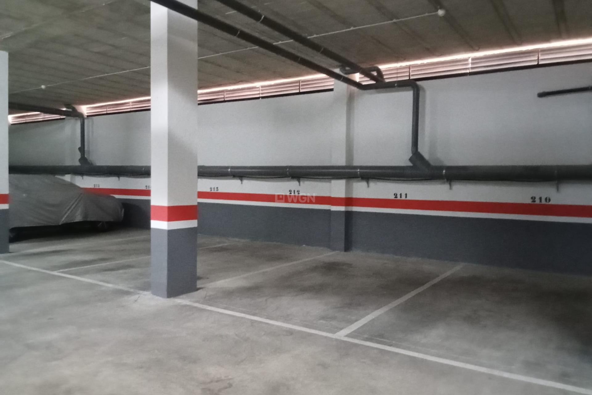 Odsprzedaż - Mieszkanie w bloku - Torrevieja - Estacion De Autobuses