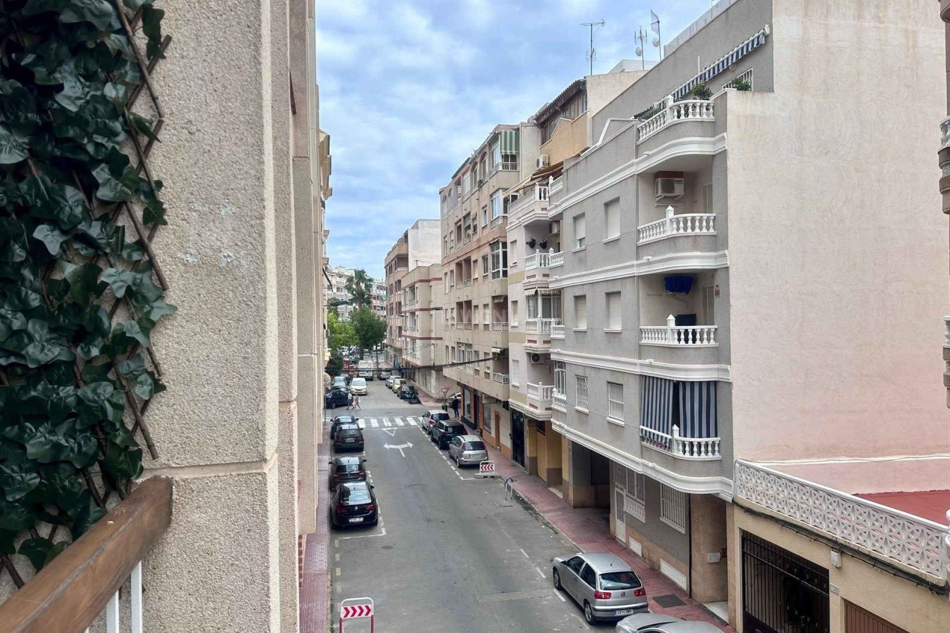 Odsprzedaż - Mieszkanie w bloku - Torrevieja - Estacion De Autobuses