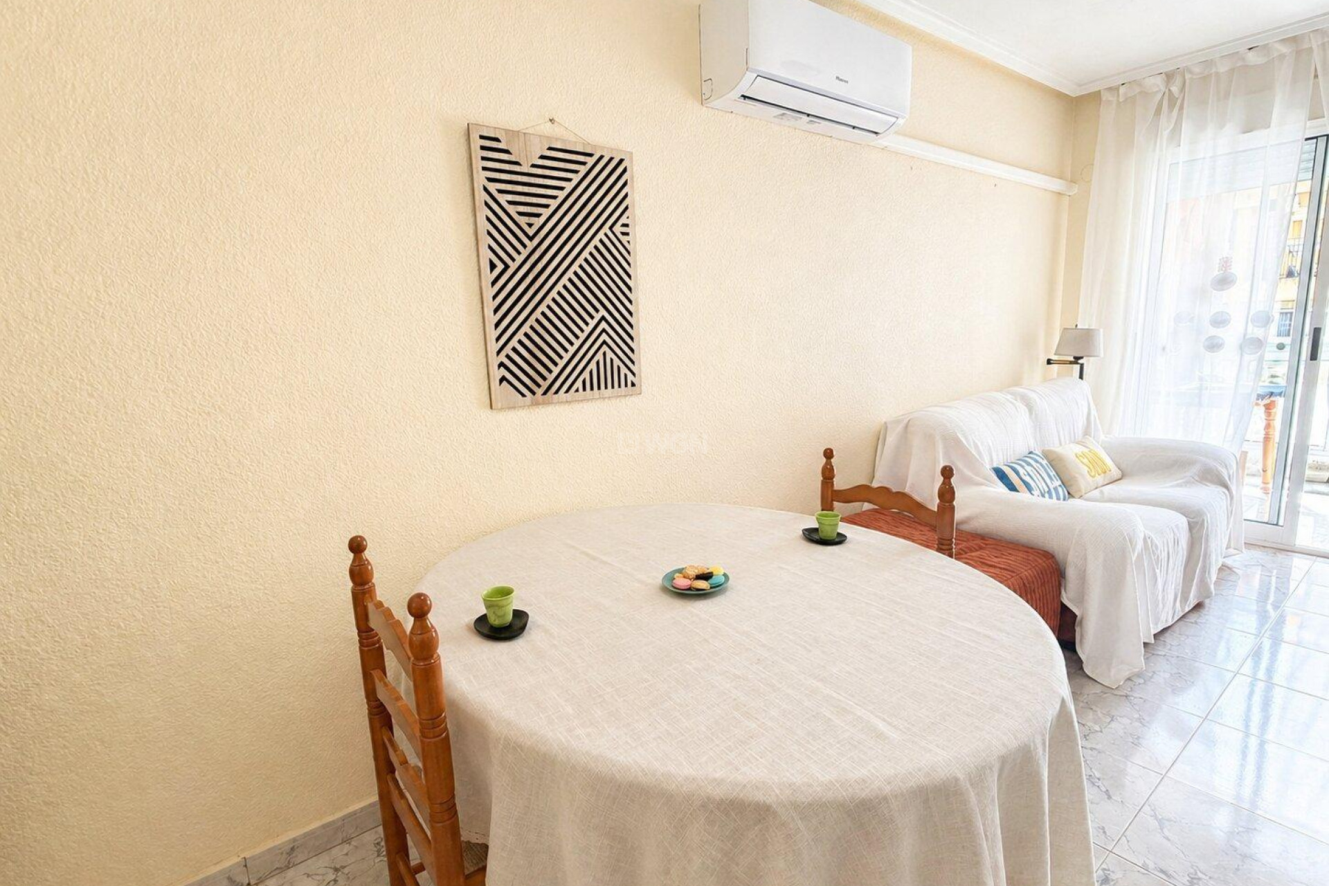 Odsprzedaż - Mieszkanie w bloku - Torrevieja - Habaneras