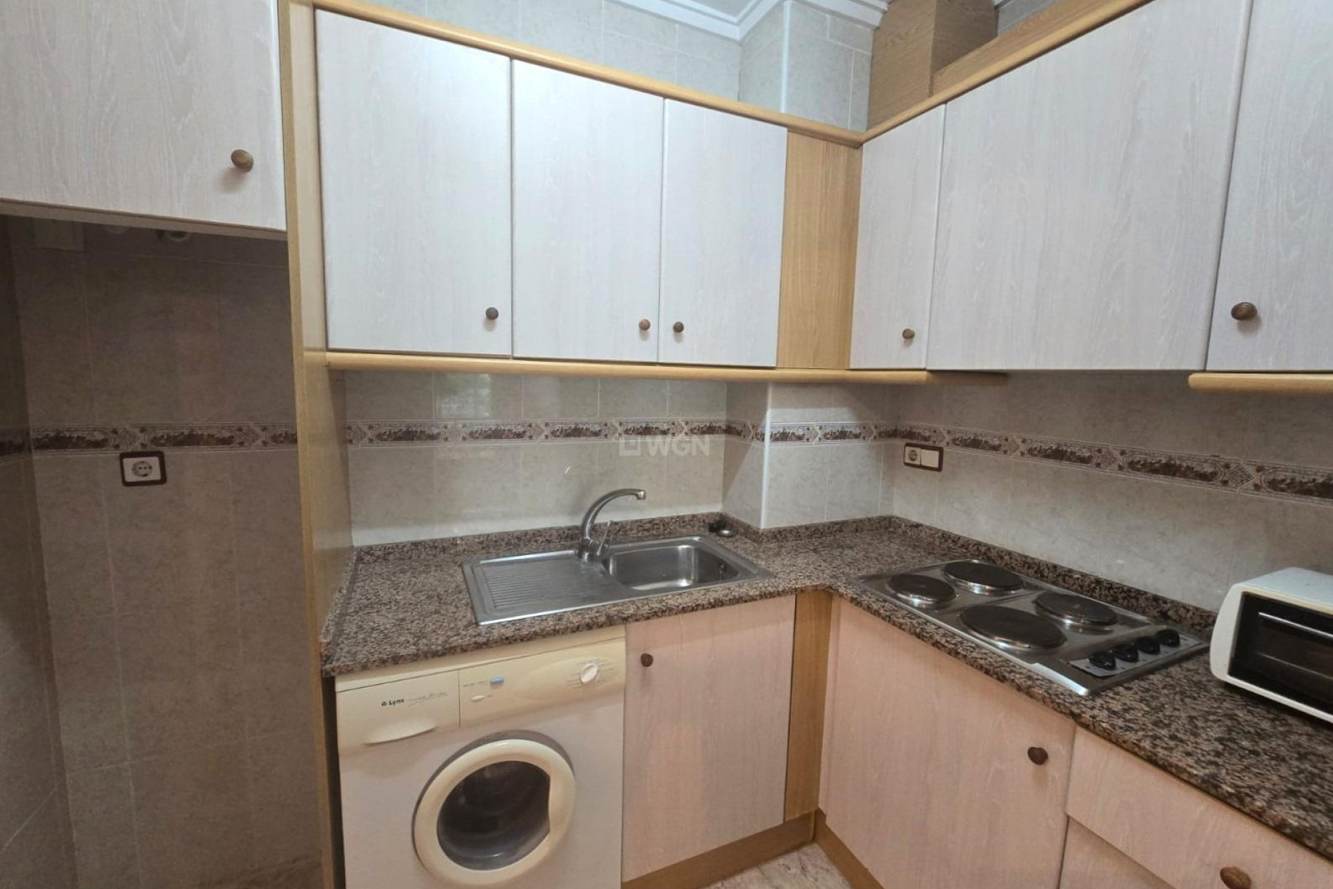 Odsprzedaż - Mieszkanie w bloku - Torrevieja - Habaneras
