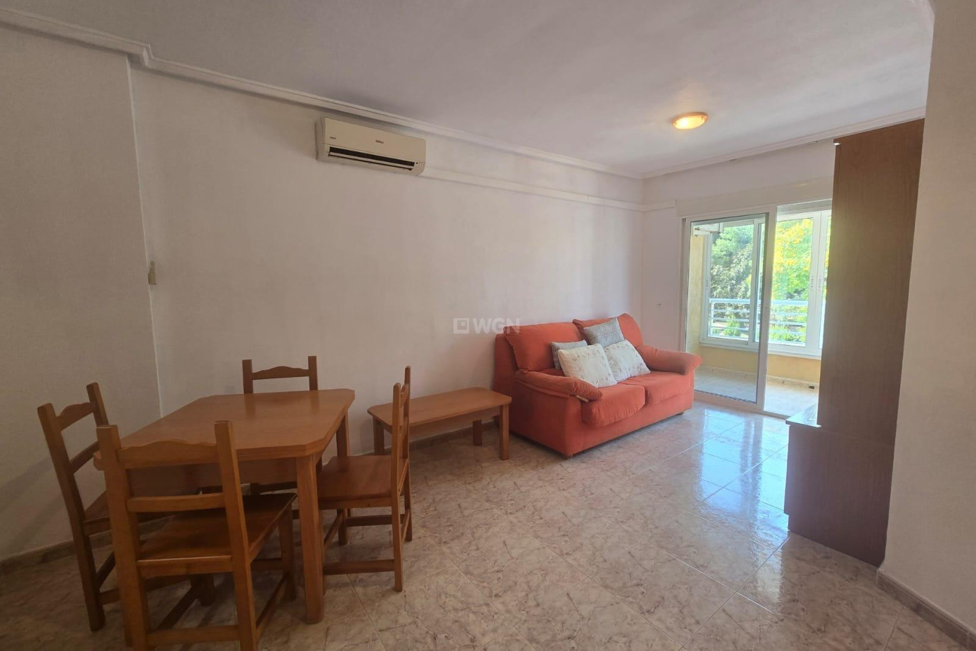 Odsprzedaż - Mieszkanie w bloku - Torrevieja - Habaneras