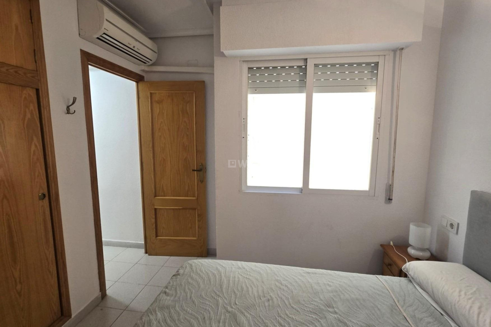 Odsprzedaż - Mieszkanie w bloku - Torrevieja - La Mata Pueblo