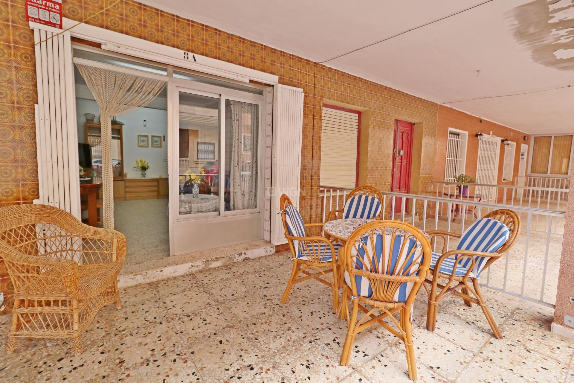 Odsprzedaż - Mieszkanie w bloku - Torrevieja - La Mata Pueblo