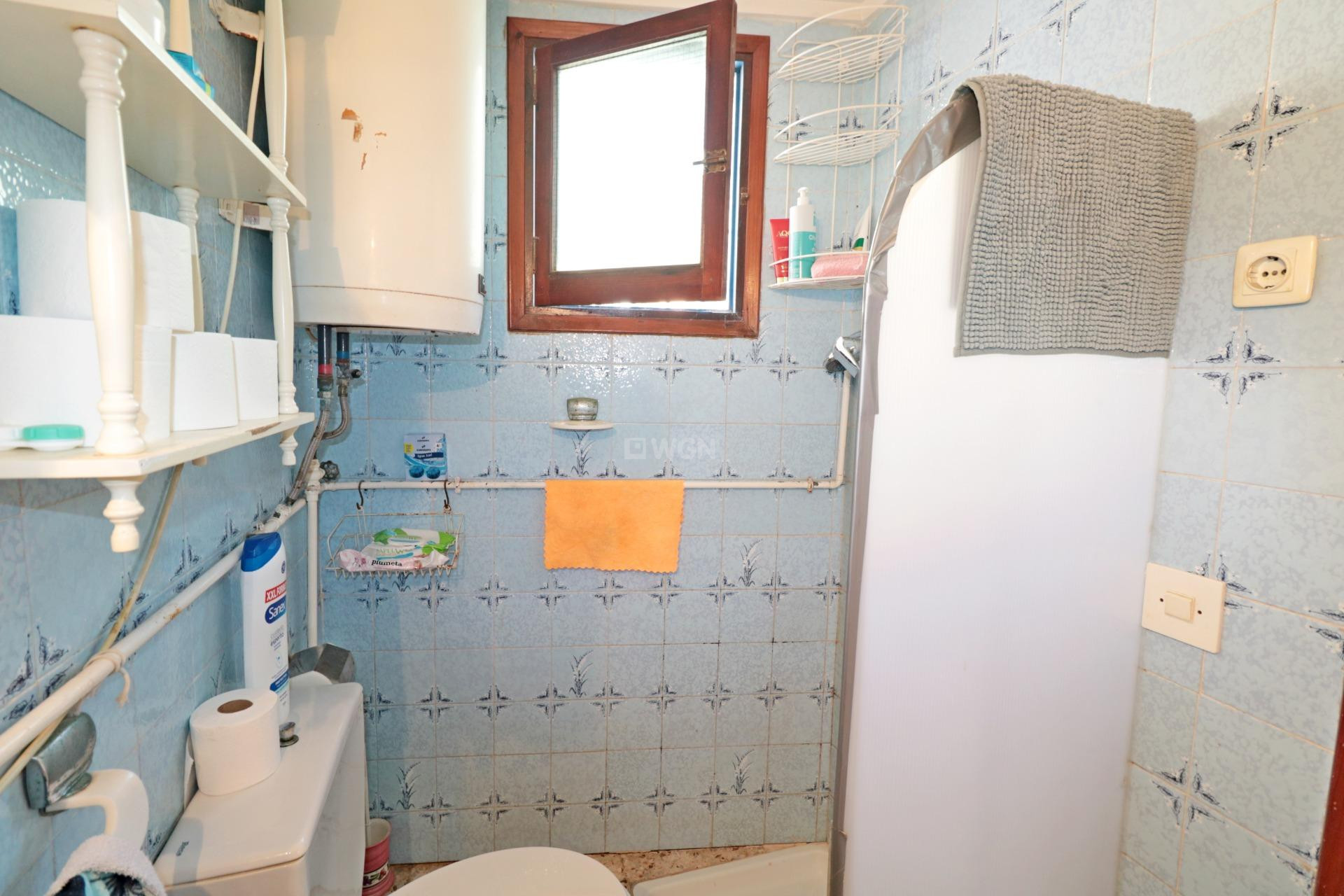 Odsprzedaż - Mieszkanie w bloku - Torrevieja - La Mata Pueblo
