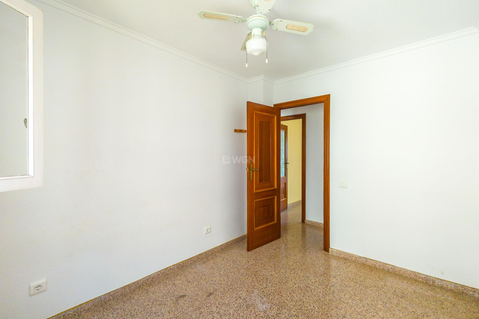 Odsprzedaż - Mieszkanie w bloku - Torrevieja - La Mata Pueblo