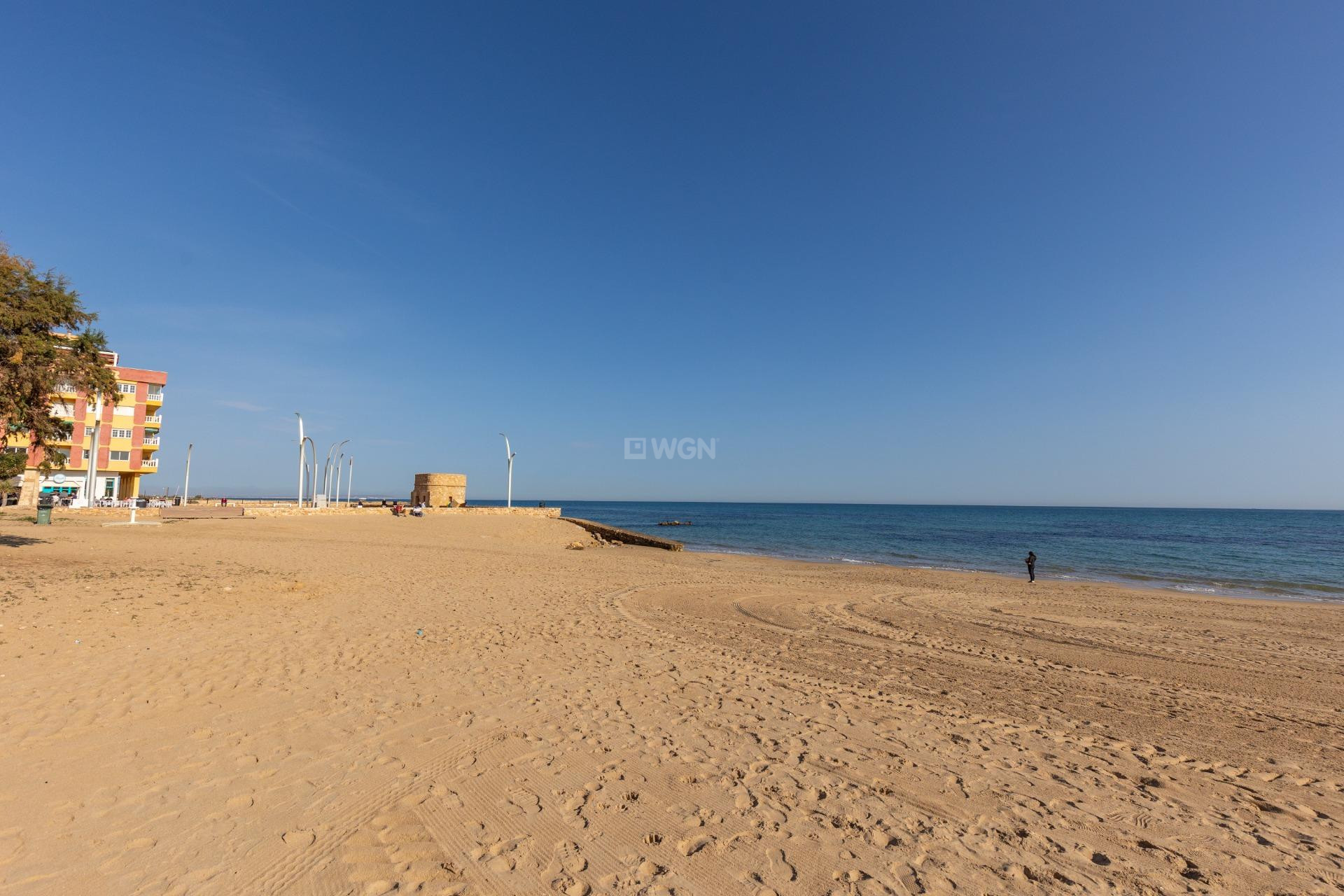 Odsprzedaż - Mieszkanie w bloku - Torrevieja - La Mata Pueblo