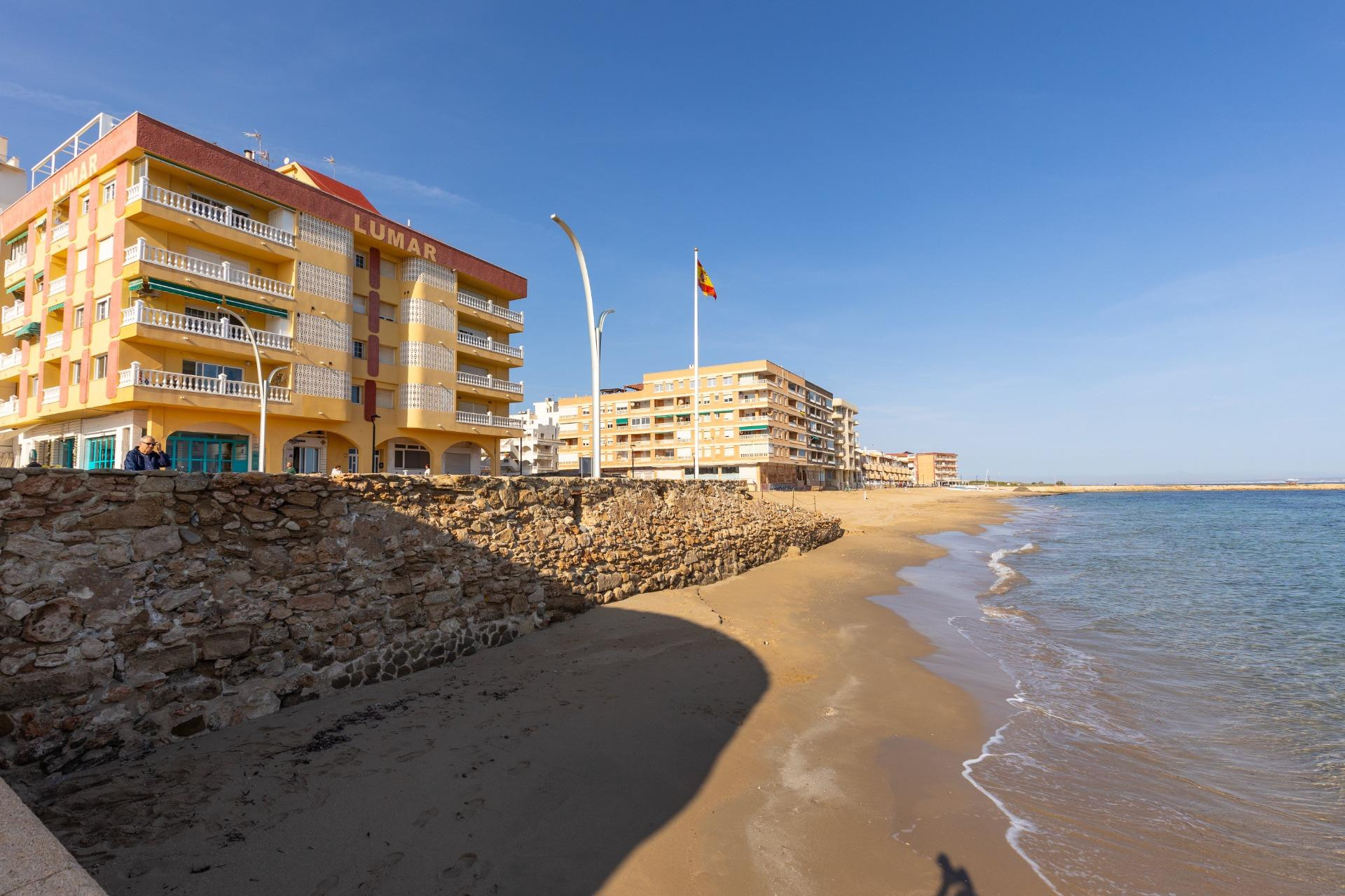 Odsprzedaż - Mieszkanie w bloku - Torrevieja - La Mata Pueblo