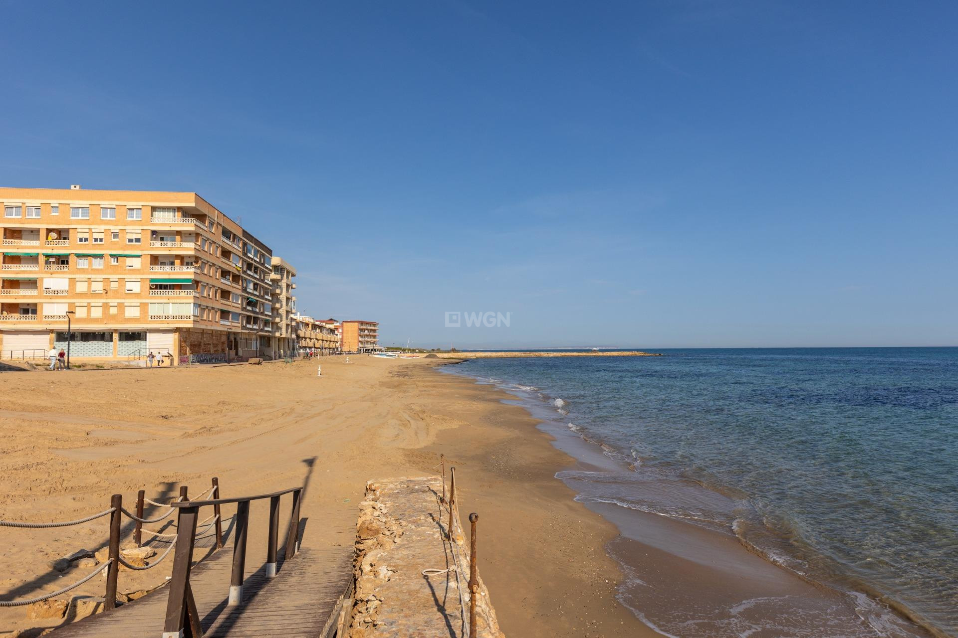 Odsprzedaż - Mieszkanie w bloku - Torrevieja - La Mata Pueblo