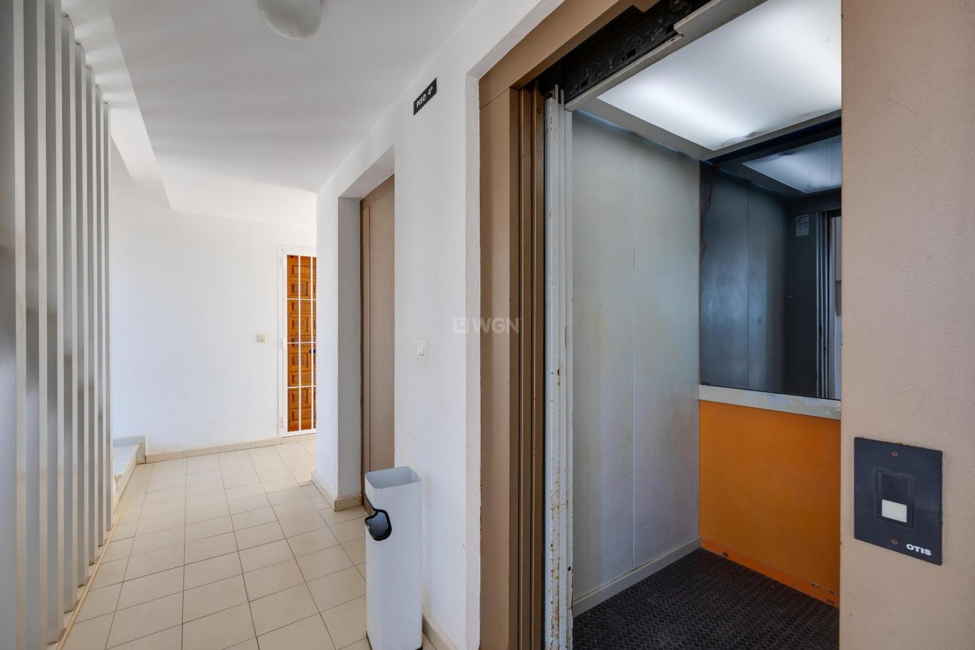 Odsprzedaż - Mieszkanie w bloku - Torrevieja - La Mata Pueblo
