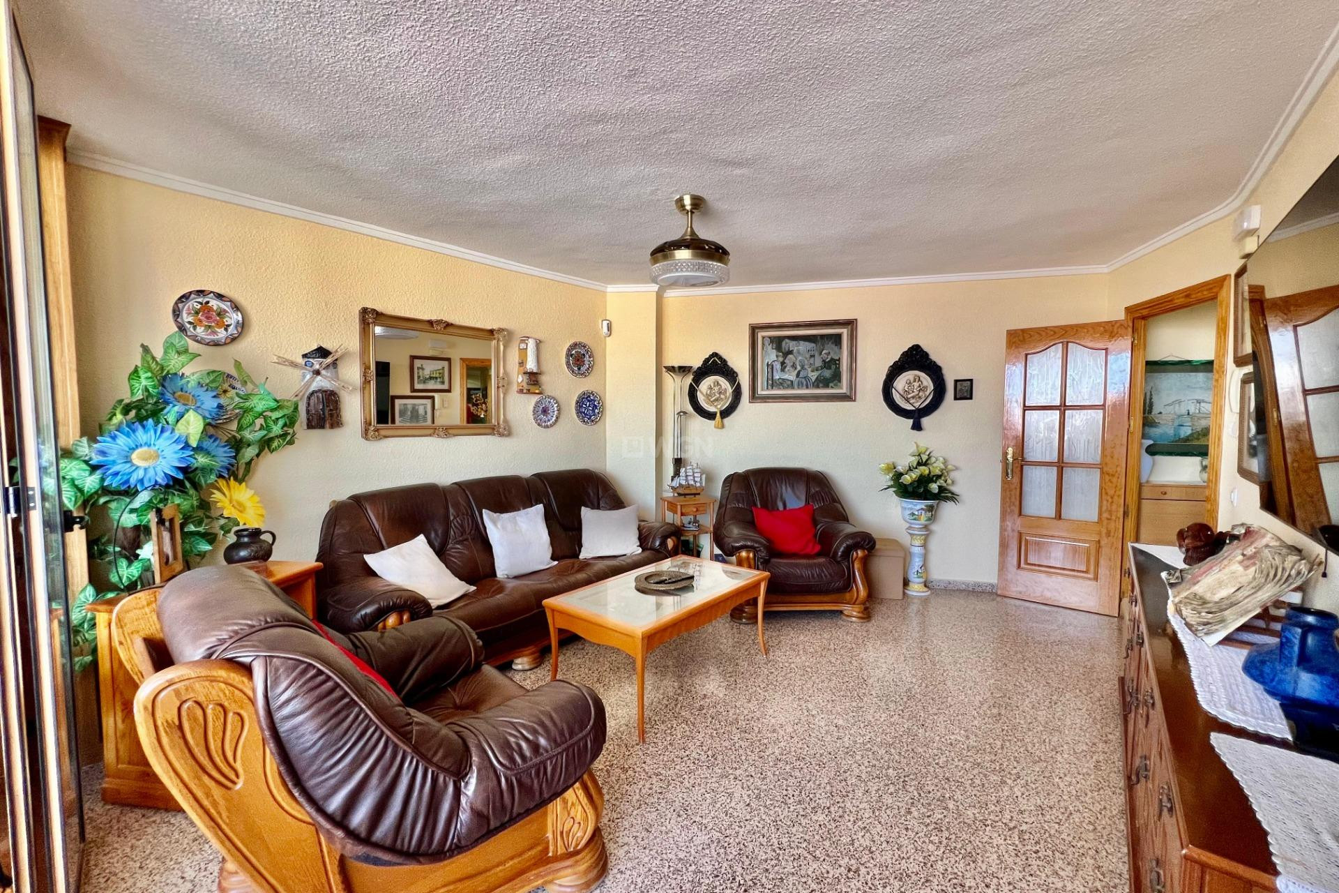 Odsprzedaż - Mieszkanie w bloku - Torrevieja - La Mata