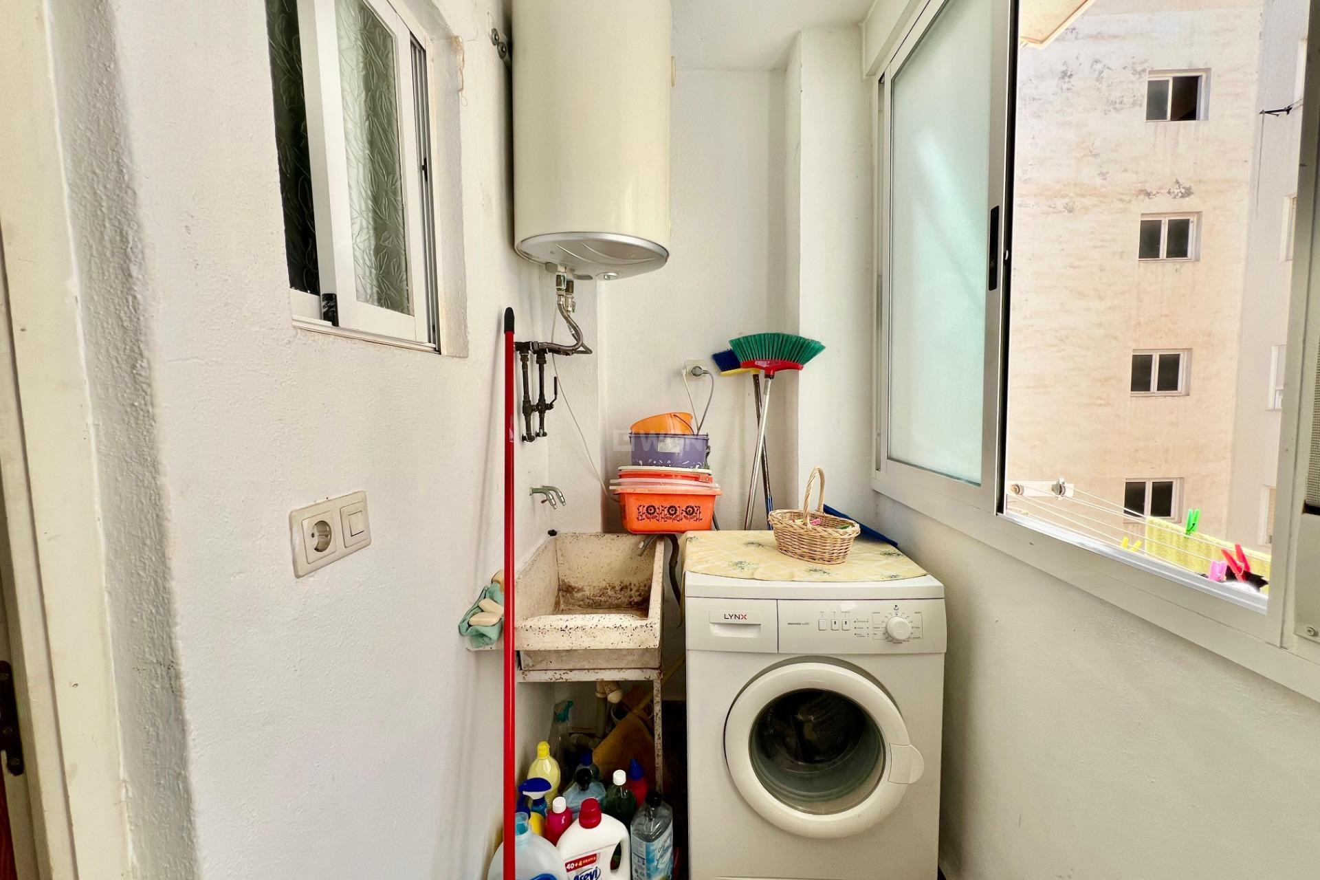 Odsprzedaż - Mieszkanie w bloku - Torrevieja - La Mata