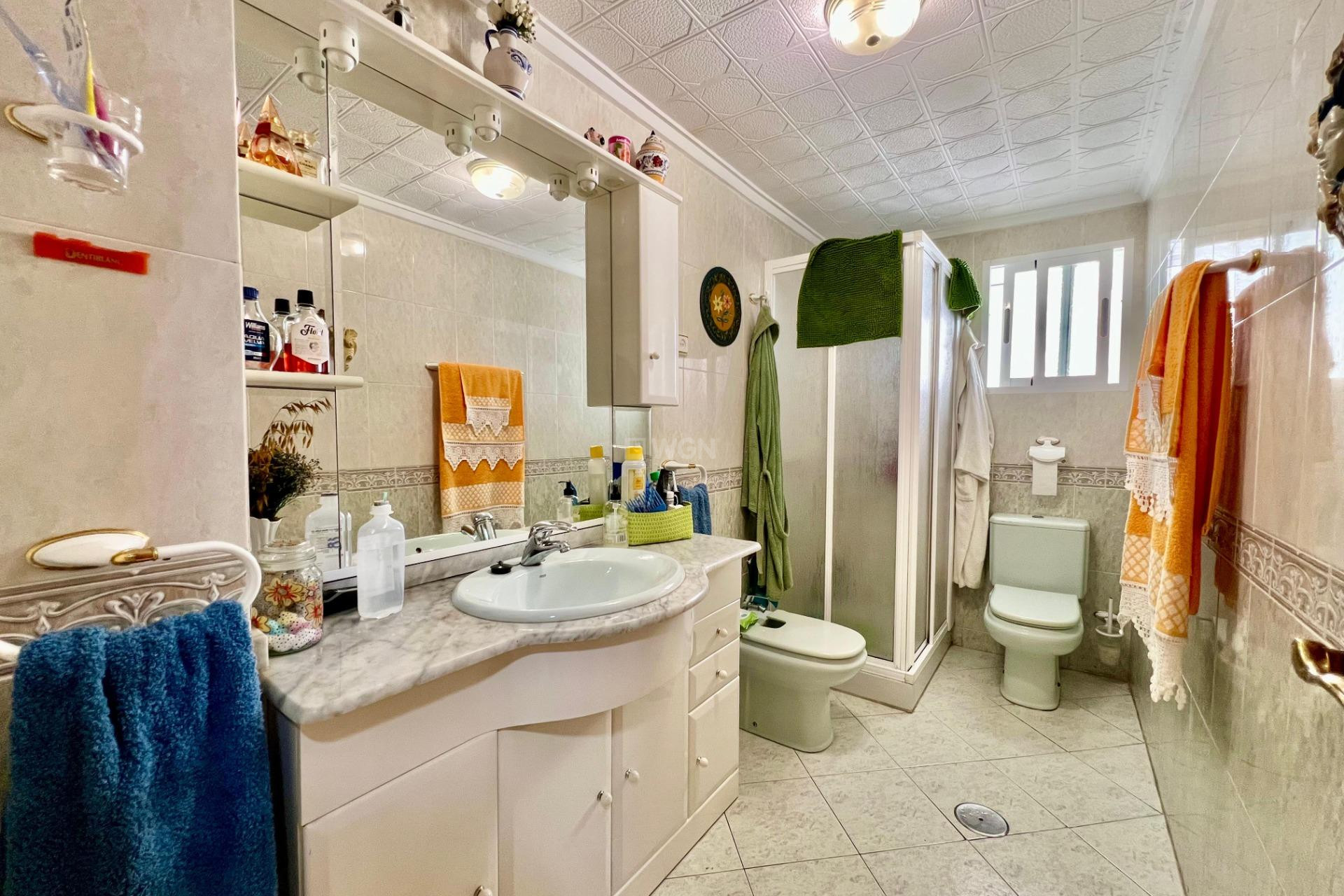 Odsprzedaż - Mieszkanie w bloku - Torrevieja - La Mata