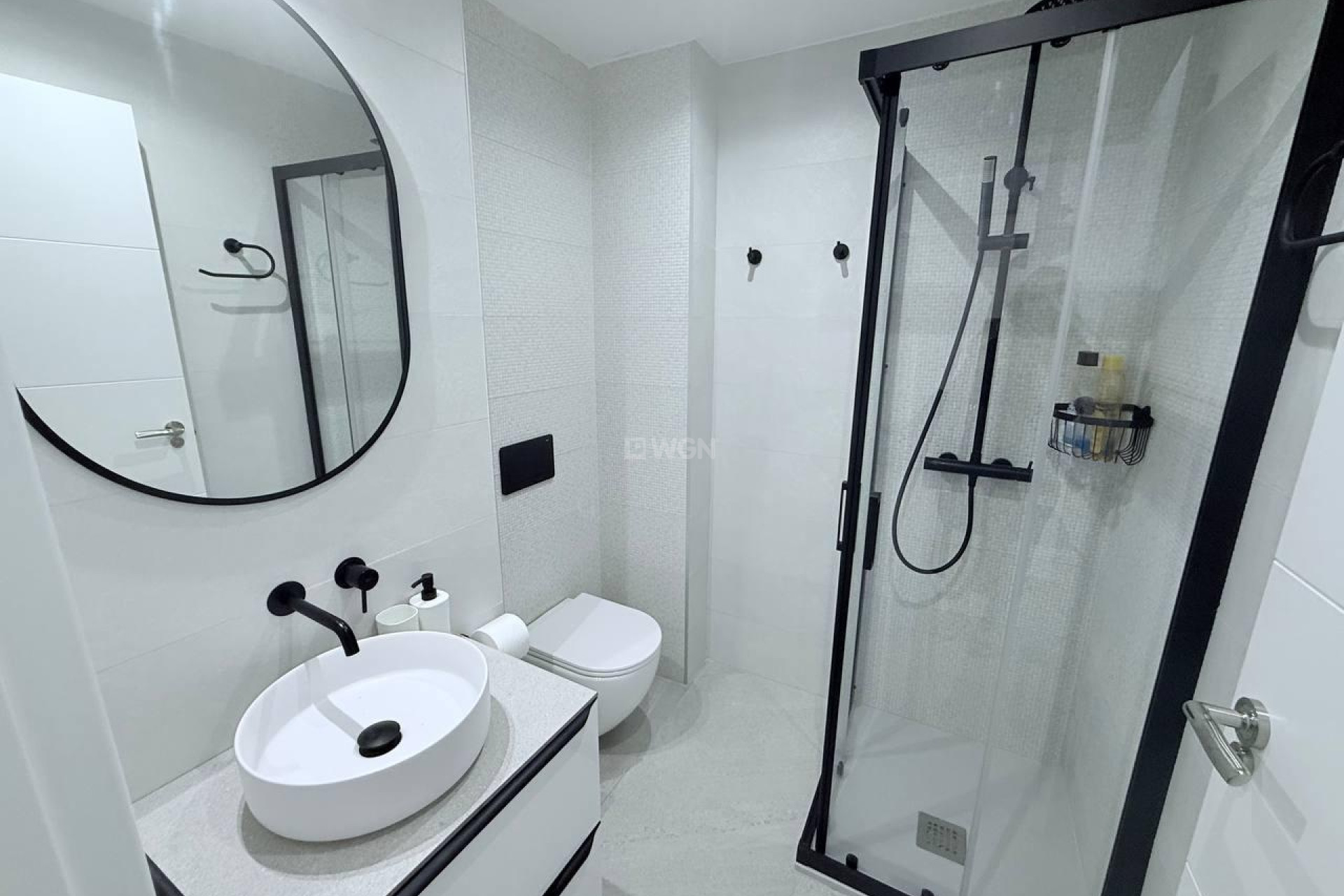 Odsprzedaż - Mieszkanie w bloku - Torrevieja - La Mata