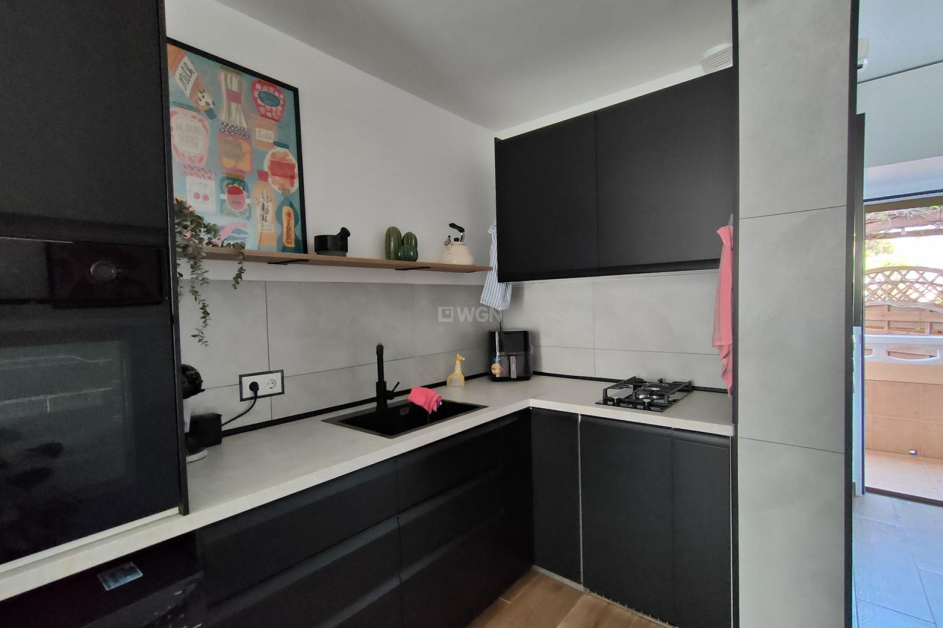 Odsprzedaż - Mieszkanie w bloku - Torrevieja - La Mata