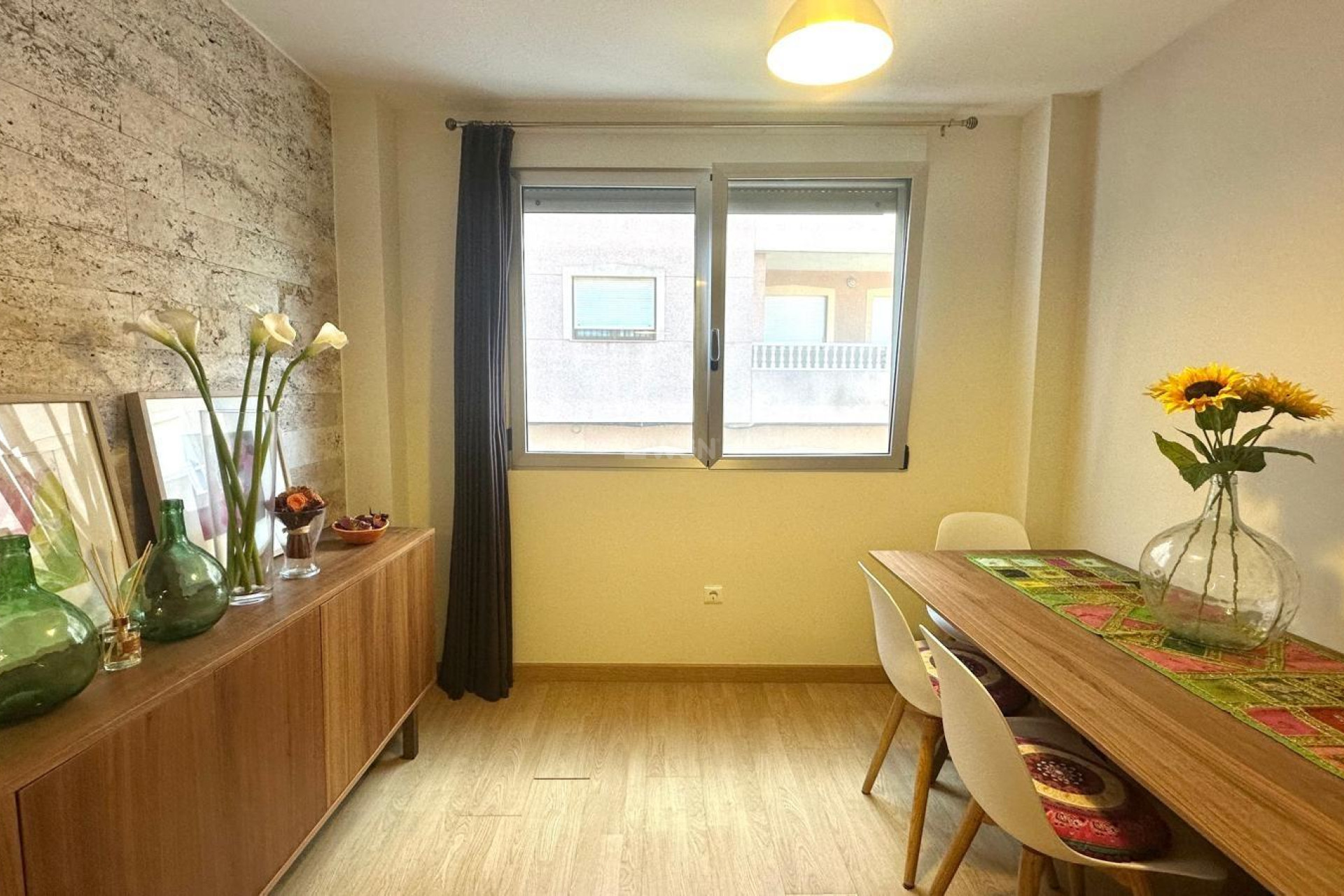 Odsprzedaż - Mieszkanie w bloku - Torrevieja - La Mata