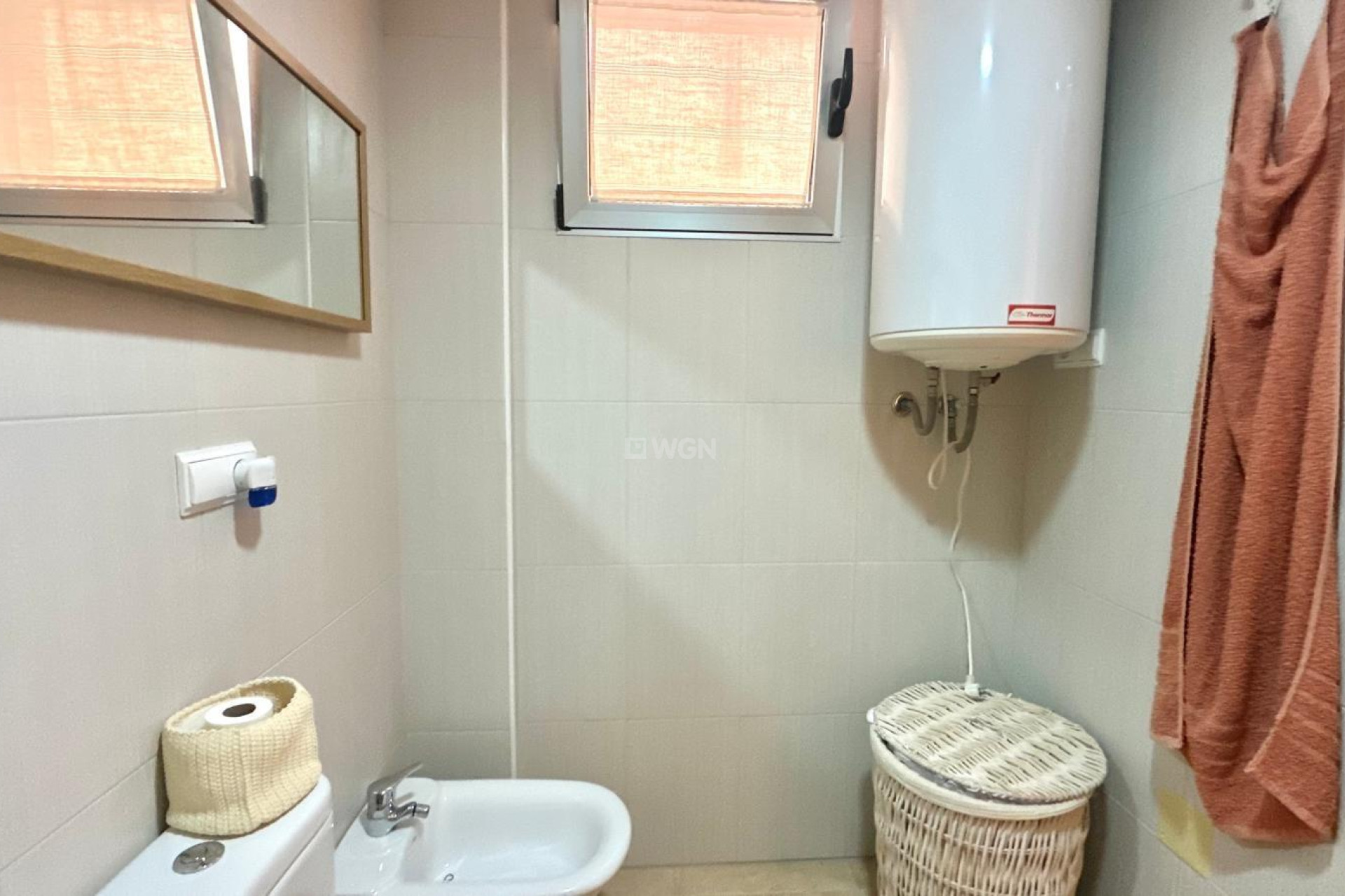 Odsprzedaż - Mieszkanie w bloku - Torrevieja - La Mata