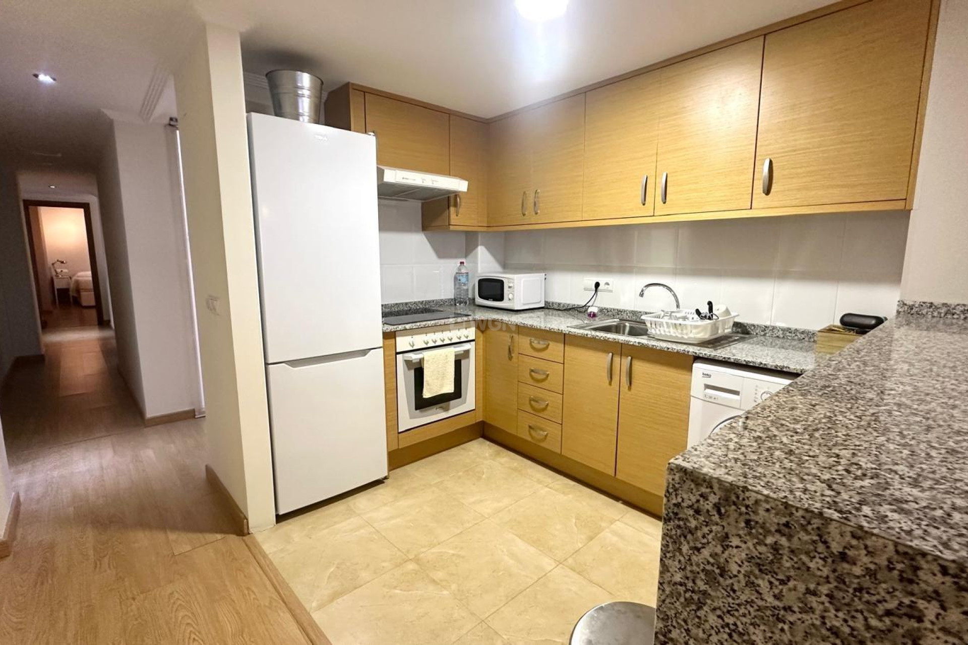 Odsprzedaż - Mieszkanie w bloku - Torrevieja - La Mata