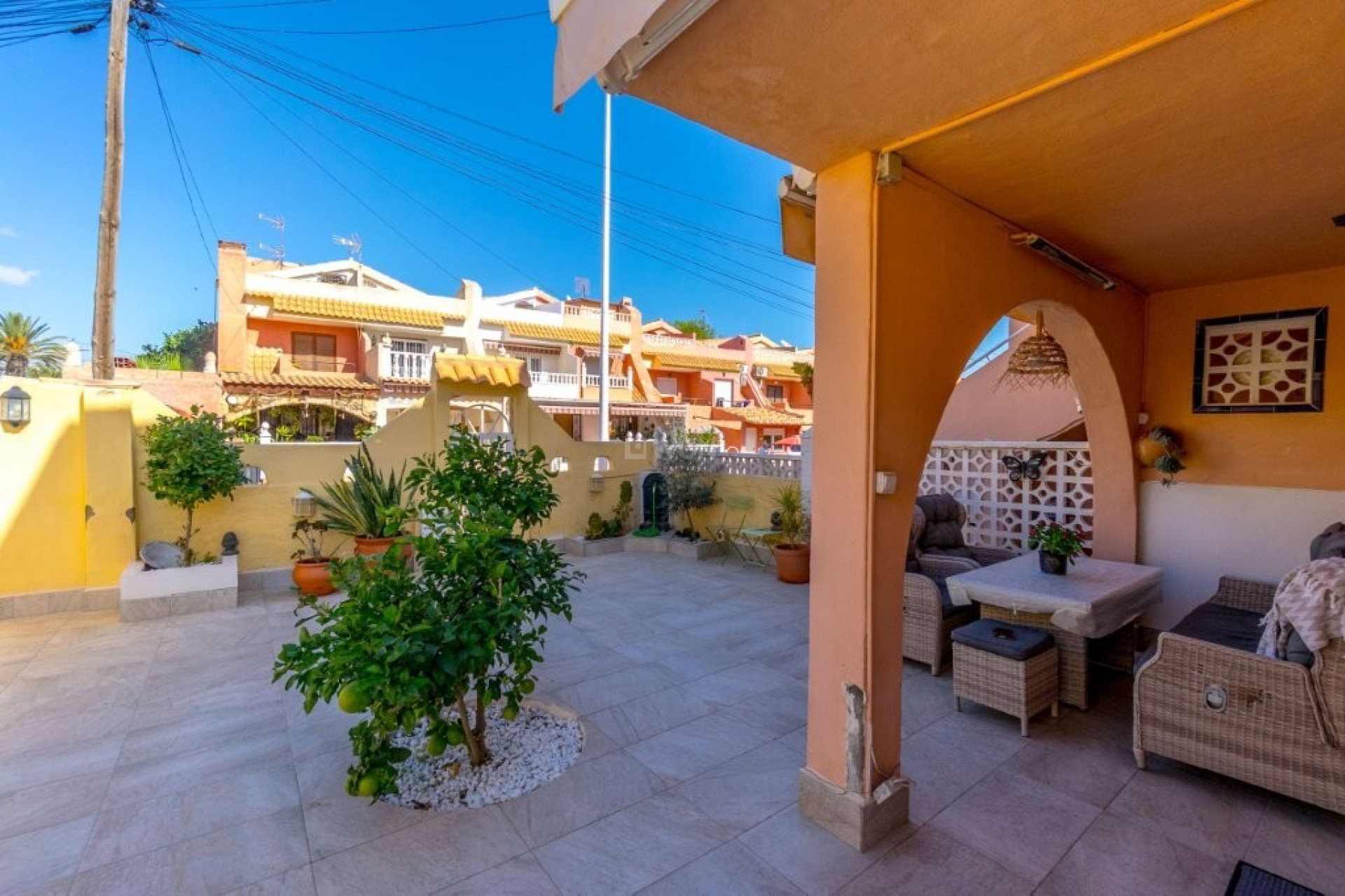 Odsprzedaż - Mieszkanie w bloku - Torrevieja - La Rosaleda