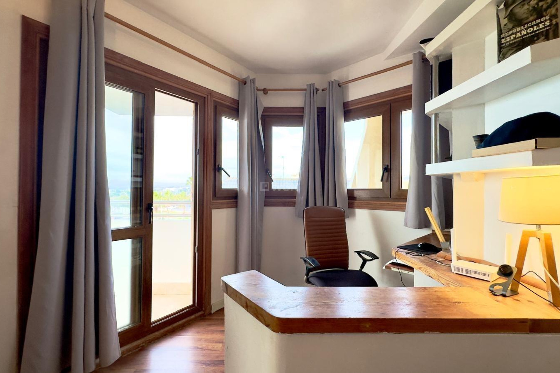 Odsprzedaż - Mieszkanie w bloku - Torrevieja - La Veleta