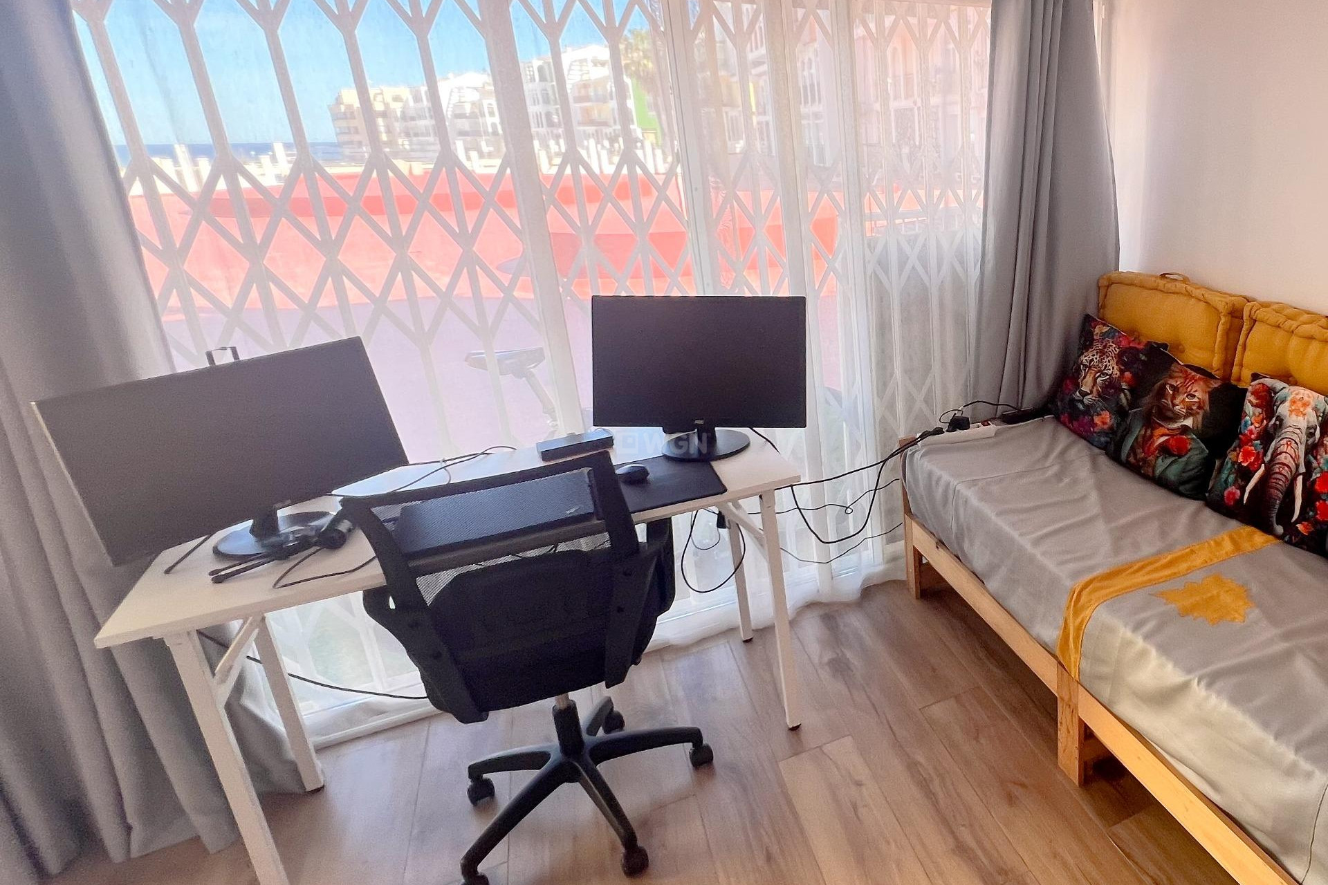 Odsprzedaż - Mieszkanie w bloku - Torrevieja - La Veleta