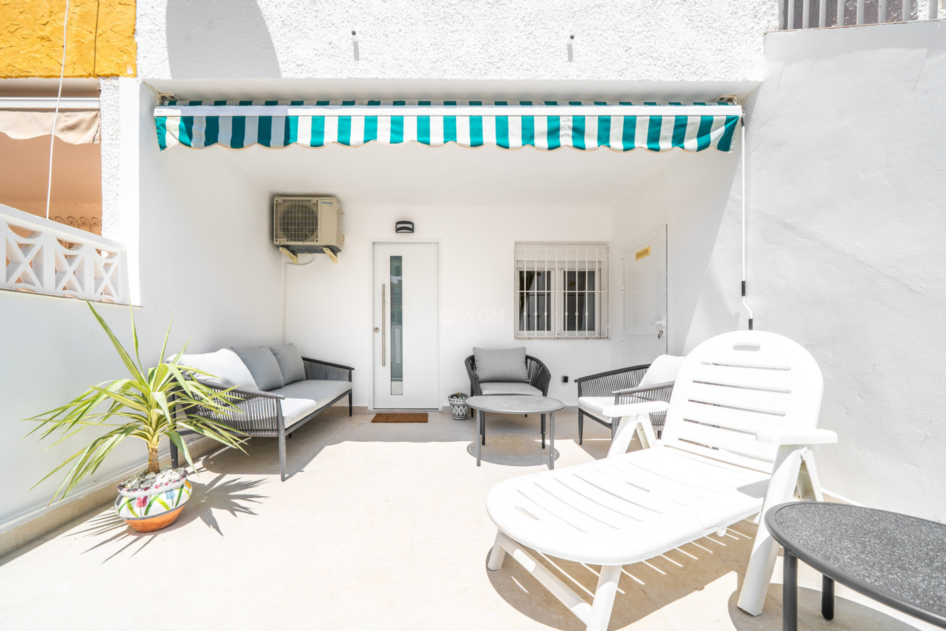 Odsprzedaż - Mieszkanie w bloku - Torrevieja - La Veleta