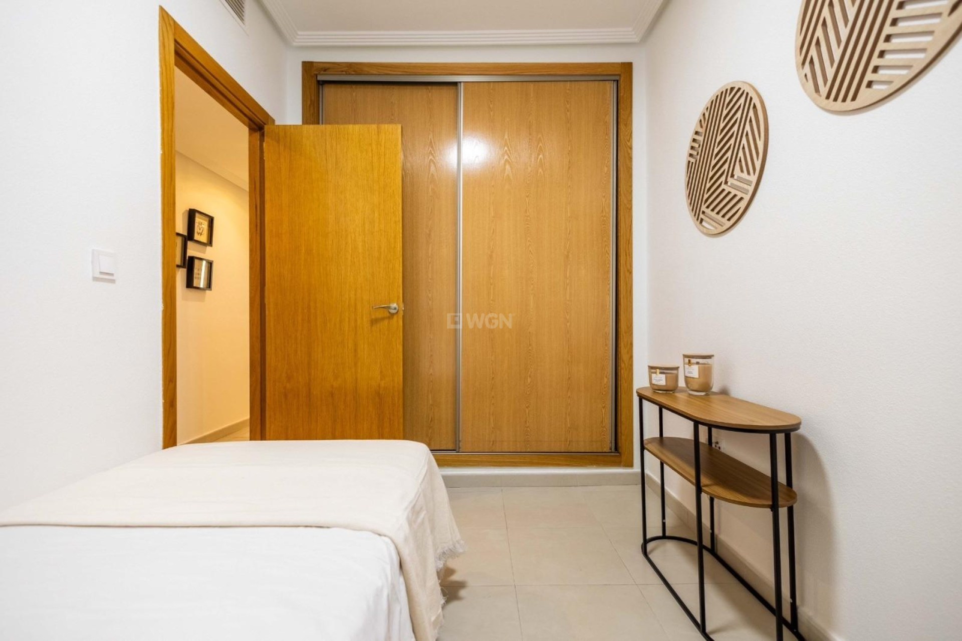 Odsprzedaż - Mieszkanie w bloku - Torrevieja - Las Calas