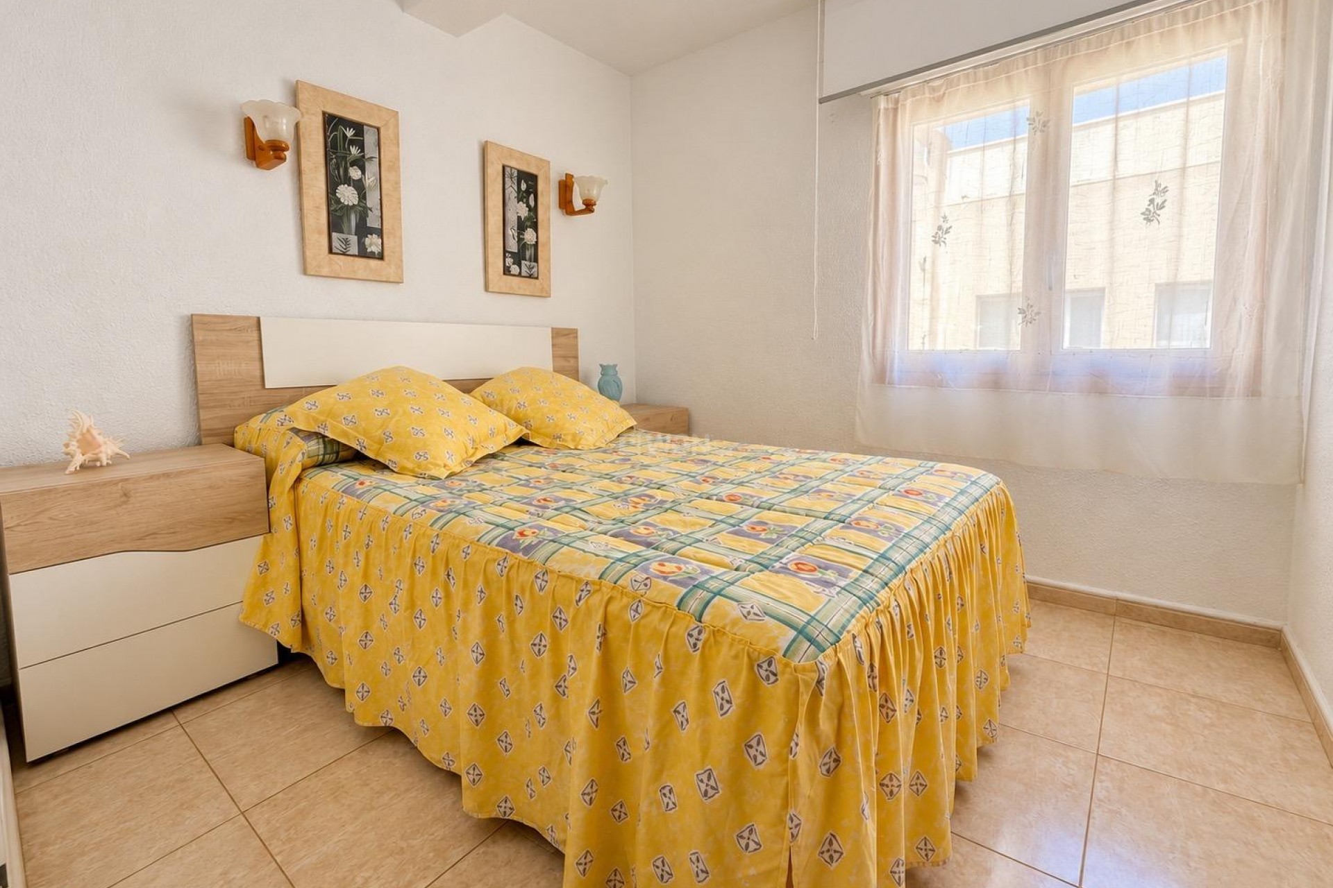 Odsprzedaż - Mieszkanie w bloku - Torrevieja - Los Europeos