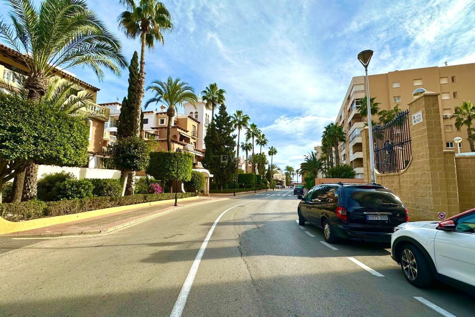 Odsprzedaż - Mieszkanie w bloku - Torrevieja - Los Frutales