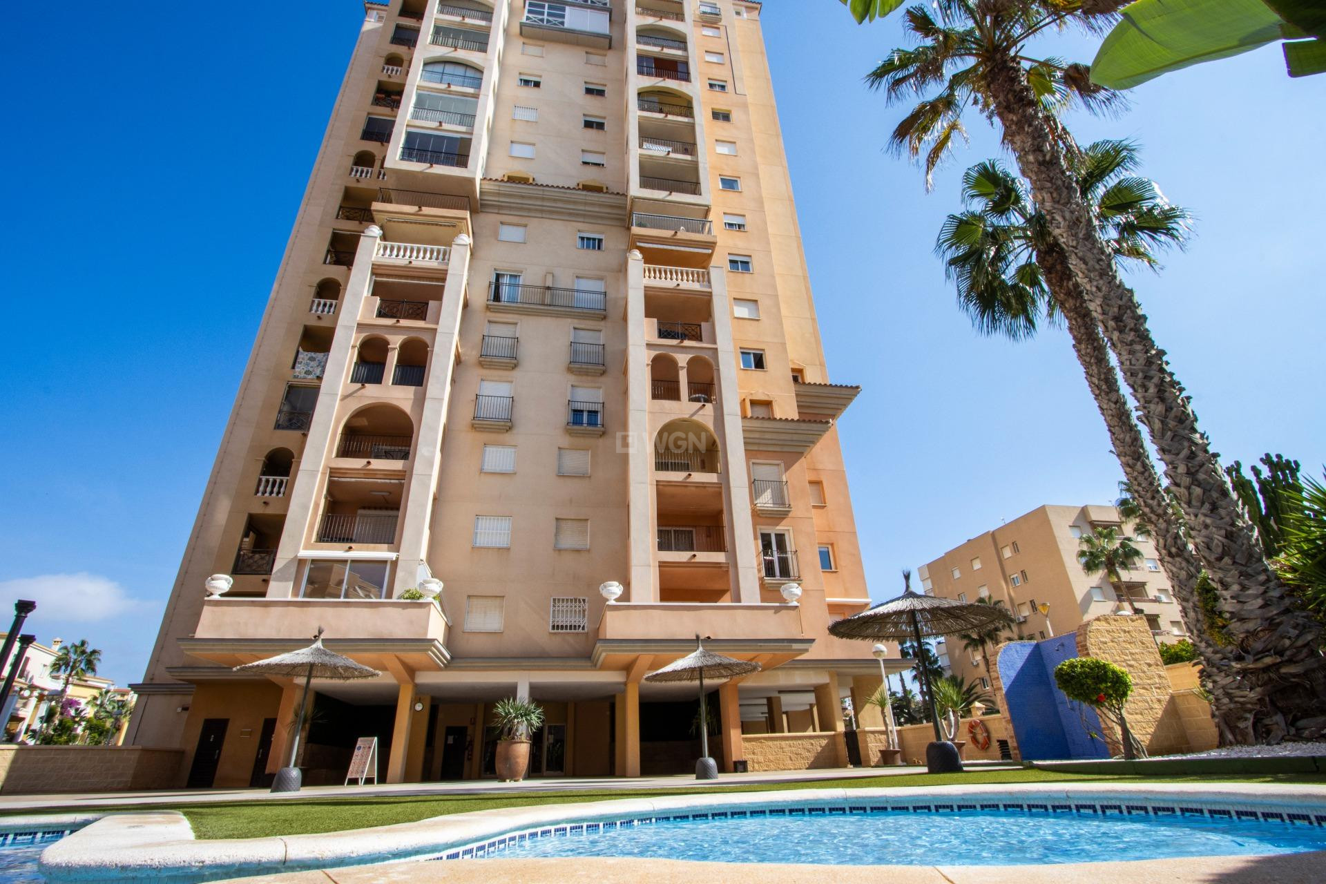 Odsprzedaż - Mieszkanie w bloku - Torrevieja - Los Frutales