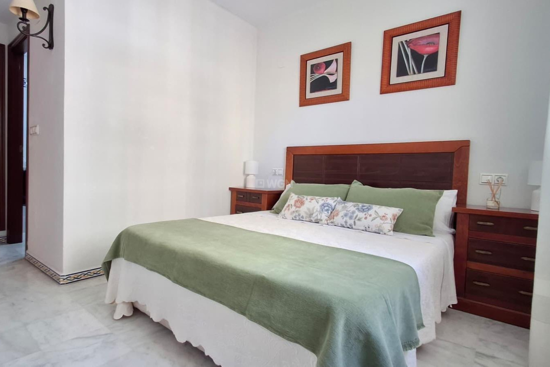 Odsprzedaż - Mieszkanie w bloku - Torrevieja - Los Frutales