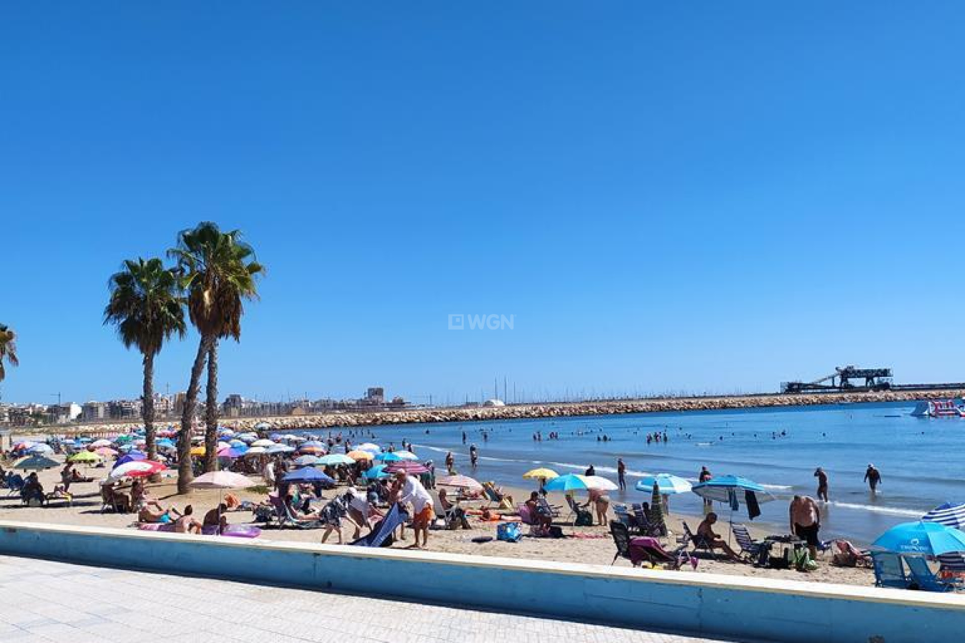 Odsprzedaż - Mieszkanie w bloku - Torrevieja - LOS NAUFRAGOS PLAYA