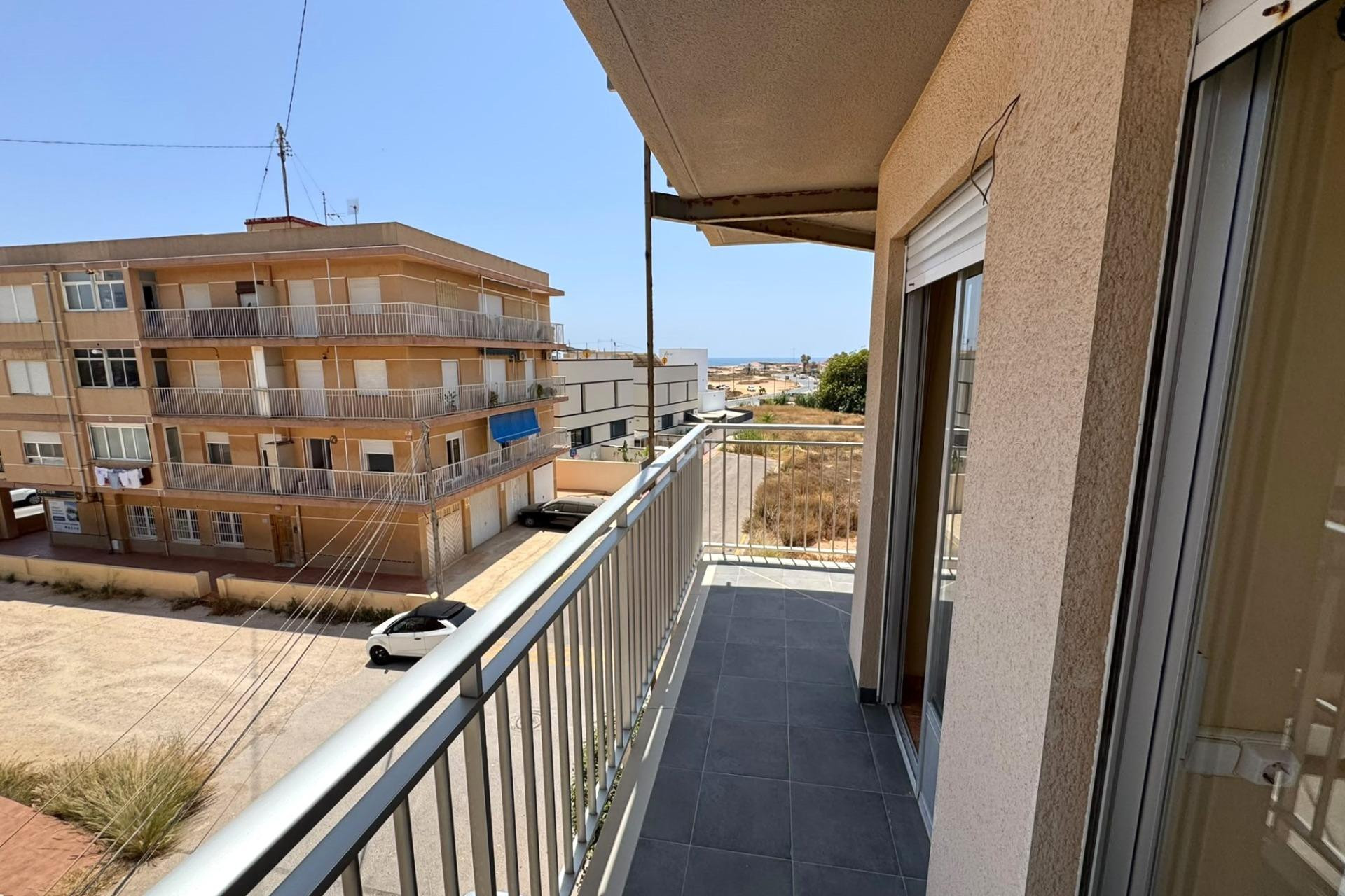 Odsprzedaż - Mieszkanie w bloku - Torrevieja - Miramar - Torre Del Moro