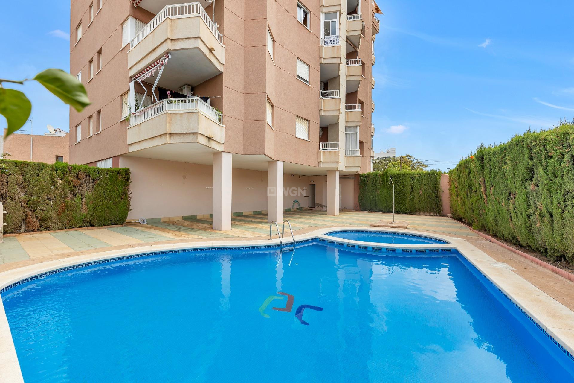 Odsprzedaż - Mieszkanie w bloku - Torrevieja - Nueva Torrevieja