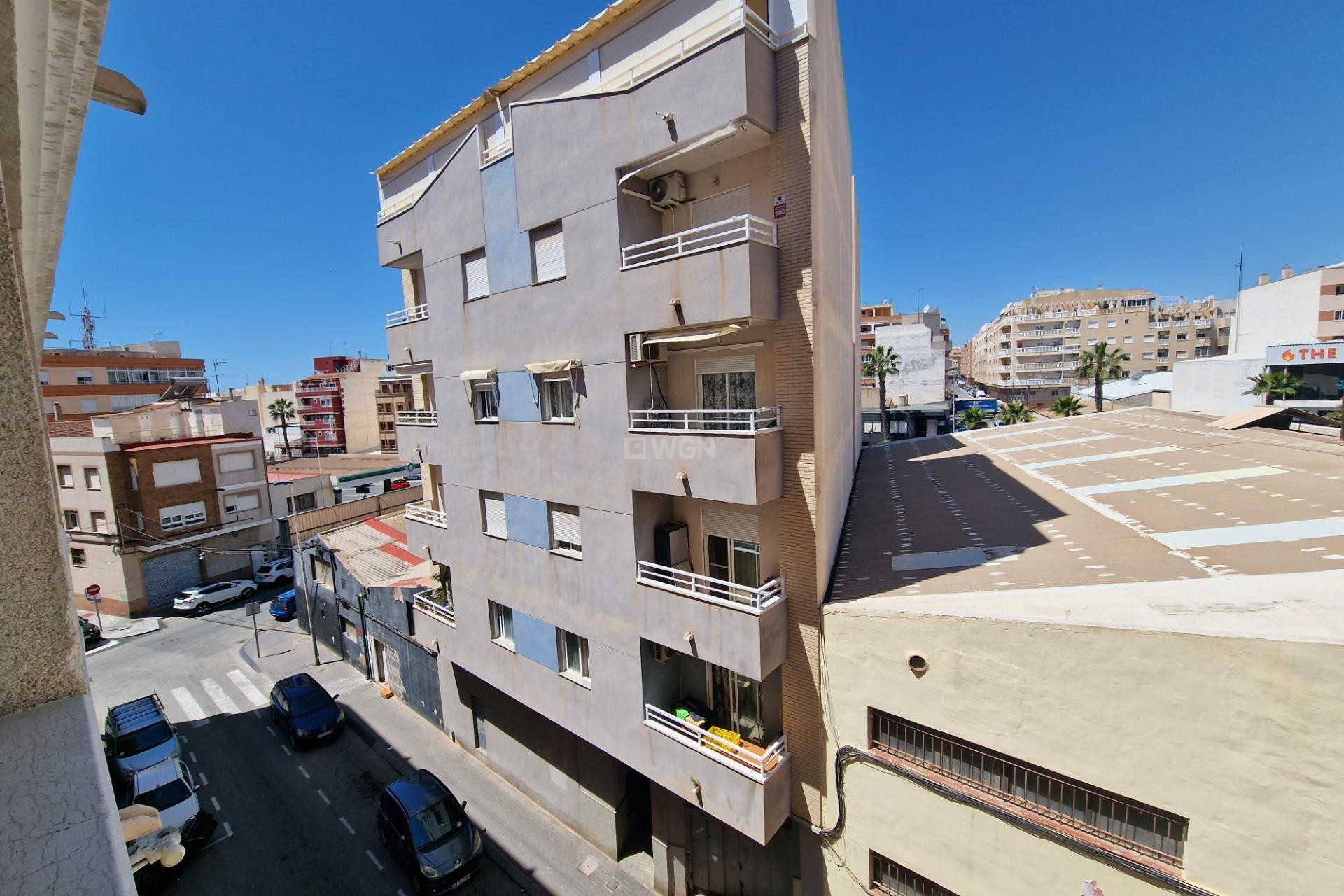 Odsprzedaż - Mieszkanie w bloku - Torrevieja - Nueva Torrevieja