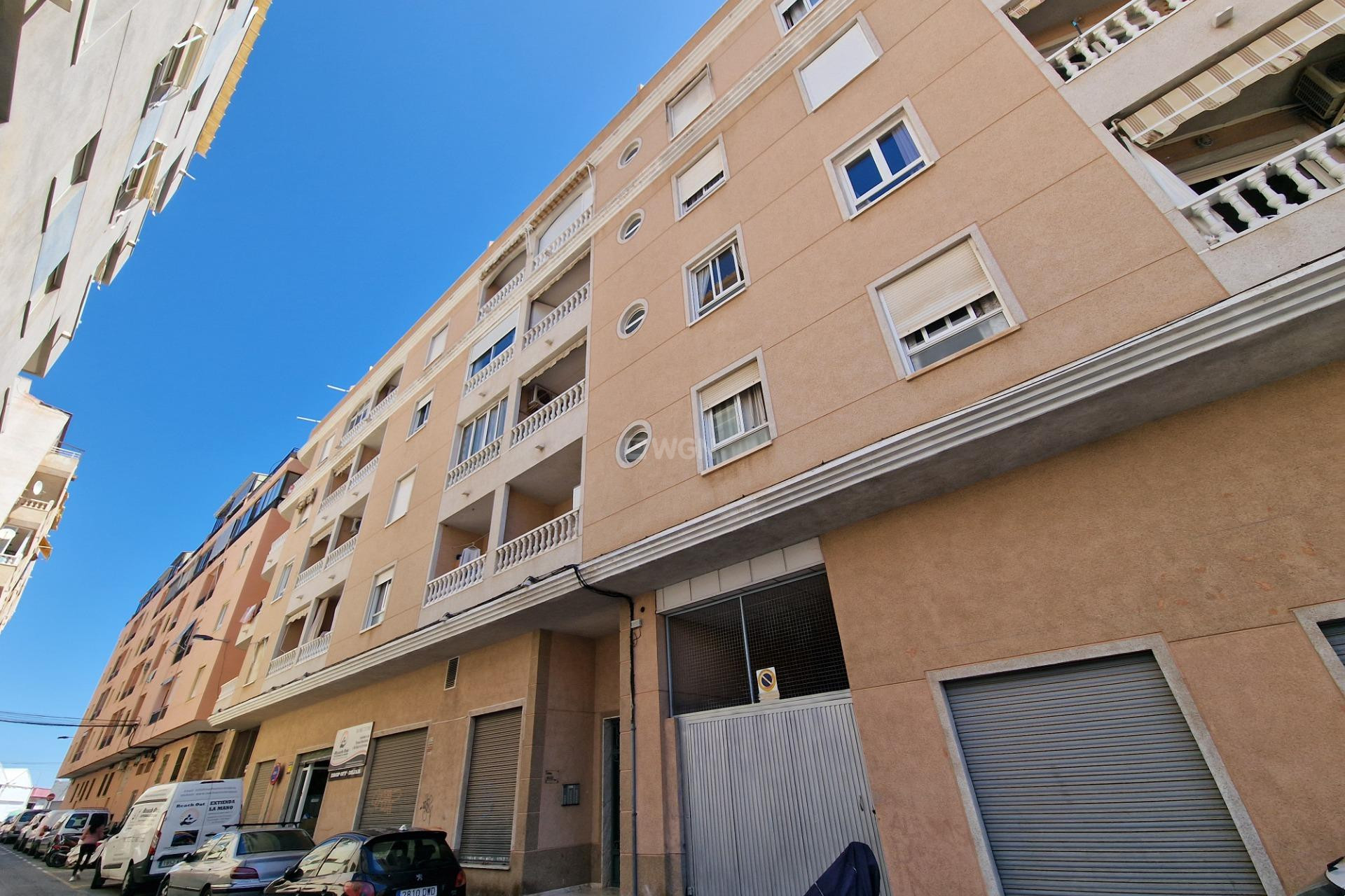 Odsprzedaż - Mieszkanie w bloku - Torrevieja - Nueva Torrevieja