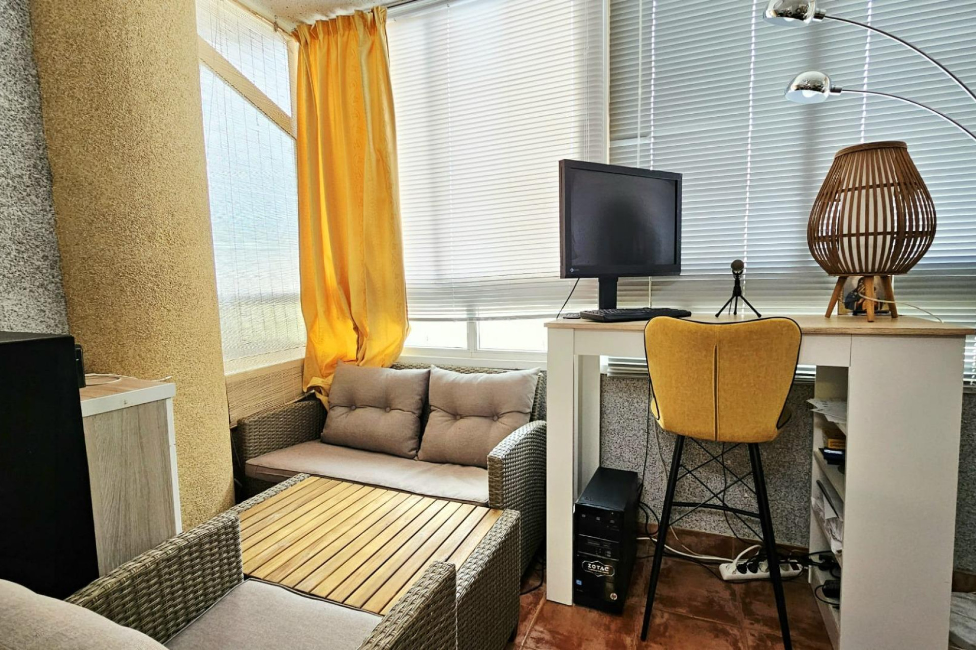 Odsprzedaż - Mieszkanie w bloku - Torrevieja - Nueva Torrevieja