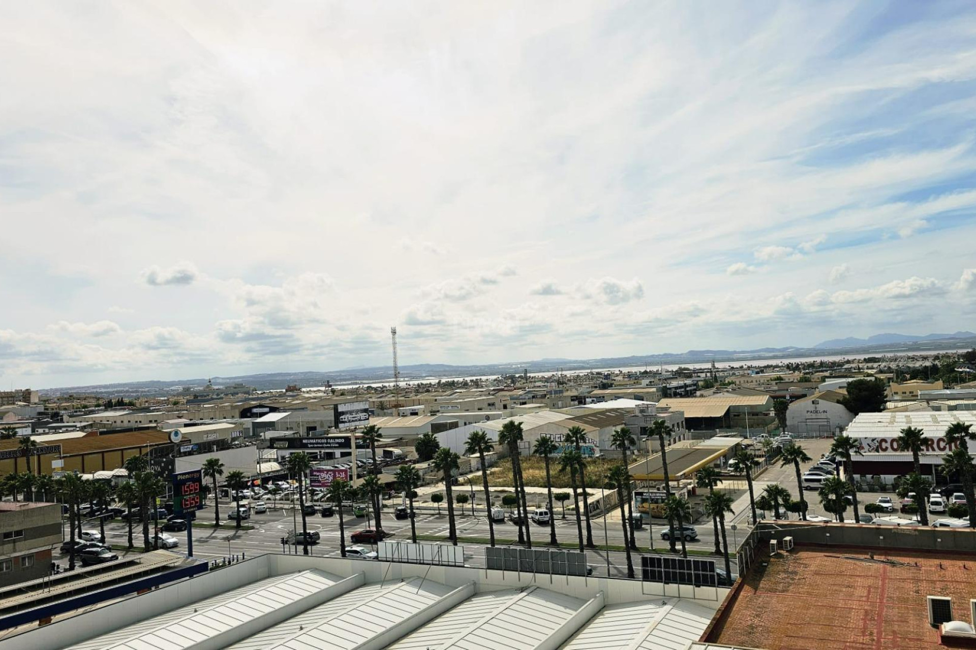 Odsprzedaż - Mieszkanie w bloku - Torrevieja - Nueva Torrevieja