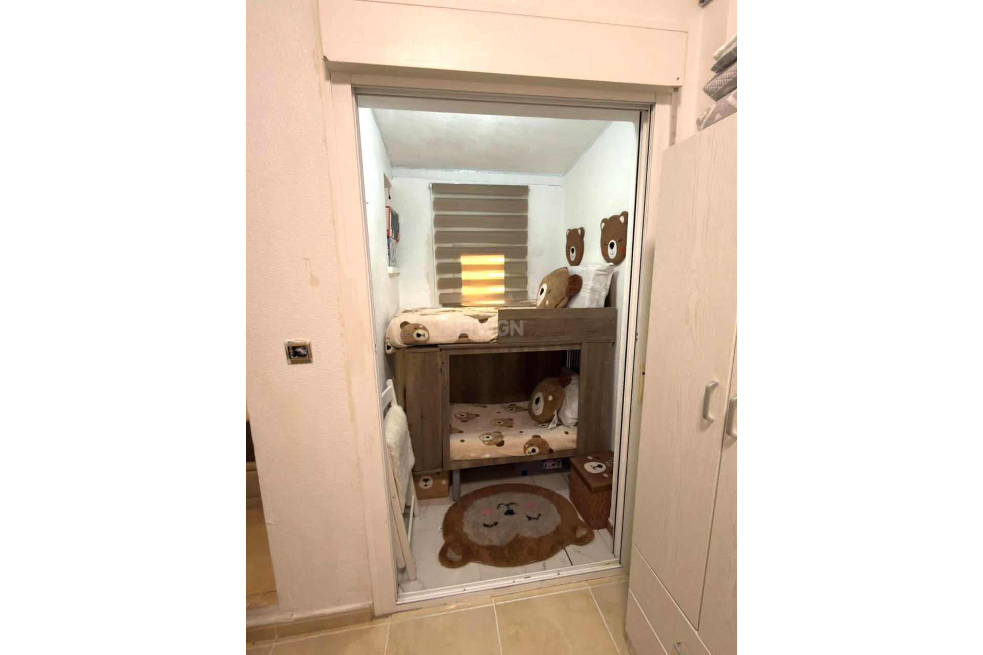 Odsprzedaż - Mieszkanie w bloku - Torrevieja - Nueva Torrevieja