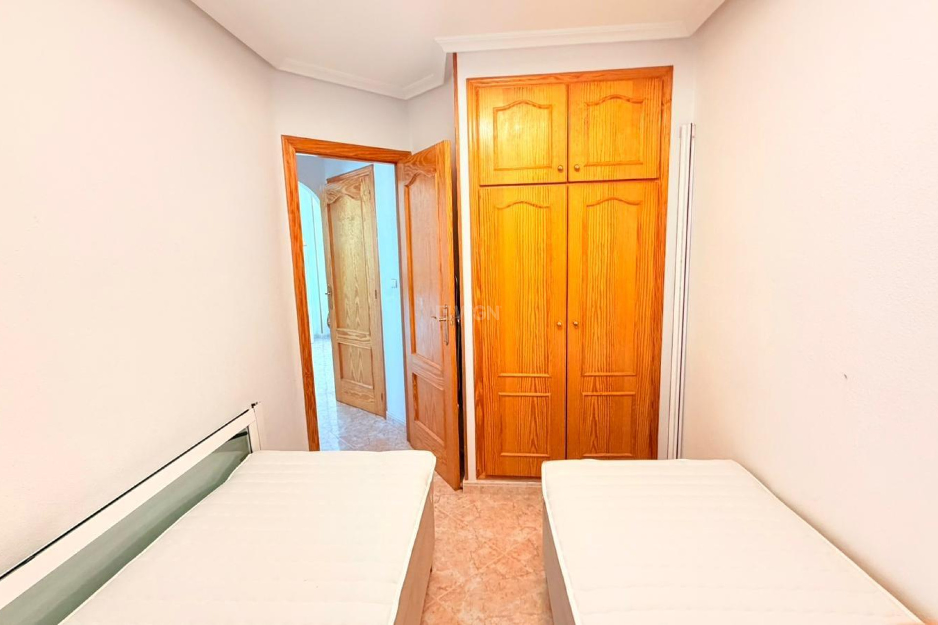 Odsprzedaż - Mieszkanie w bloku - Torrevieja - Nueva Torrevieja