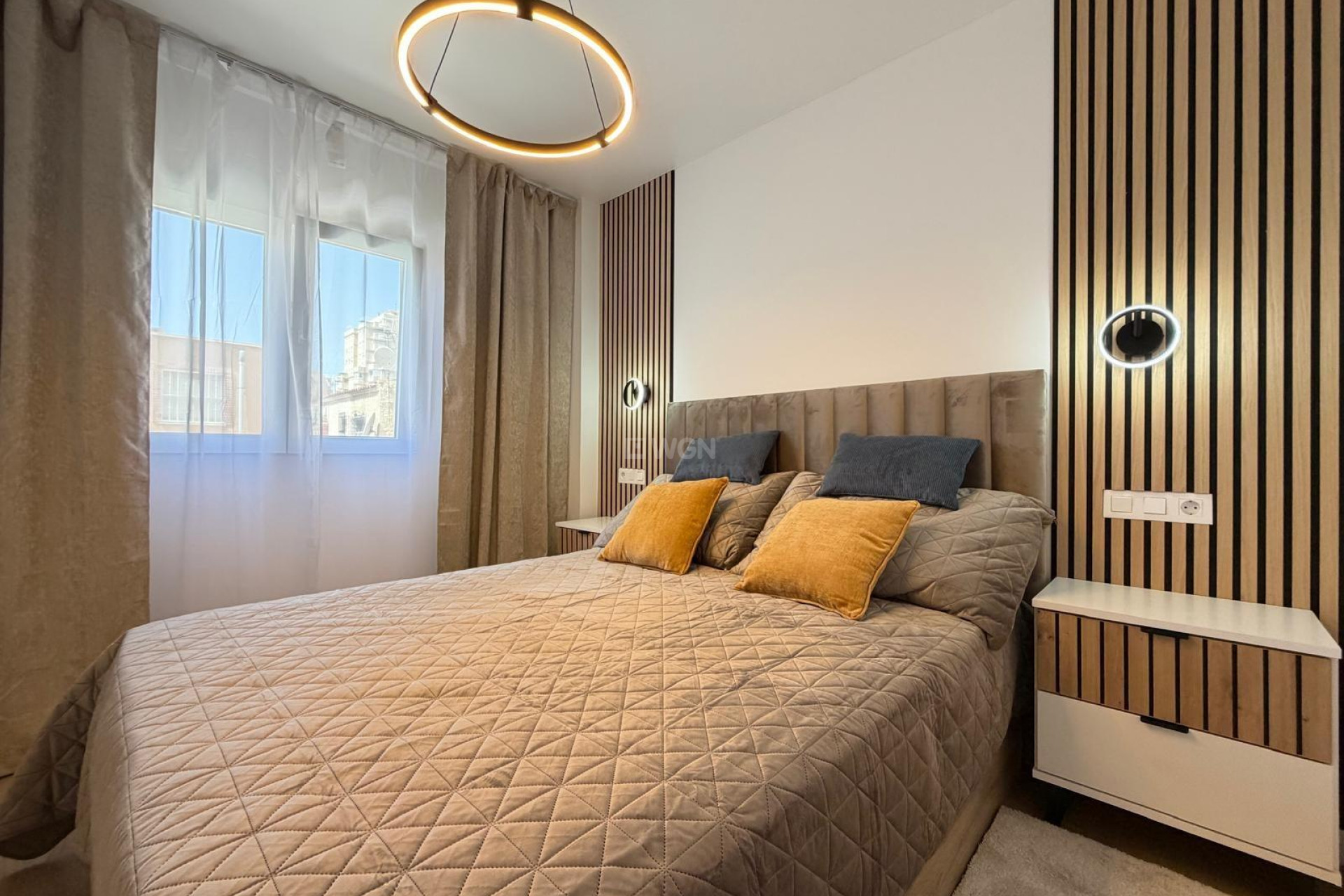 Odsprzedaż - Mieszkanie w bloku - Torrevieja - Nueva Torrevieja