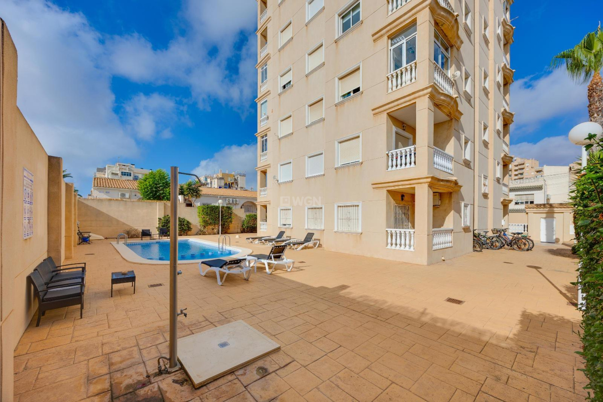 Odsprzedaż - Mieszkanie w bloku - Torrevieja - Nueva Torrevieja