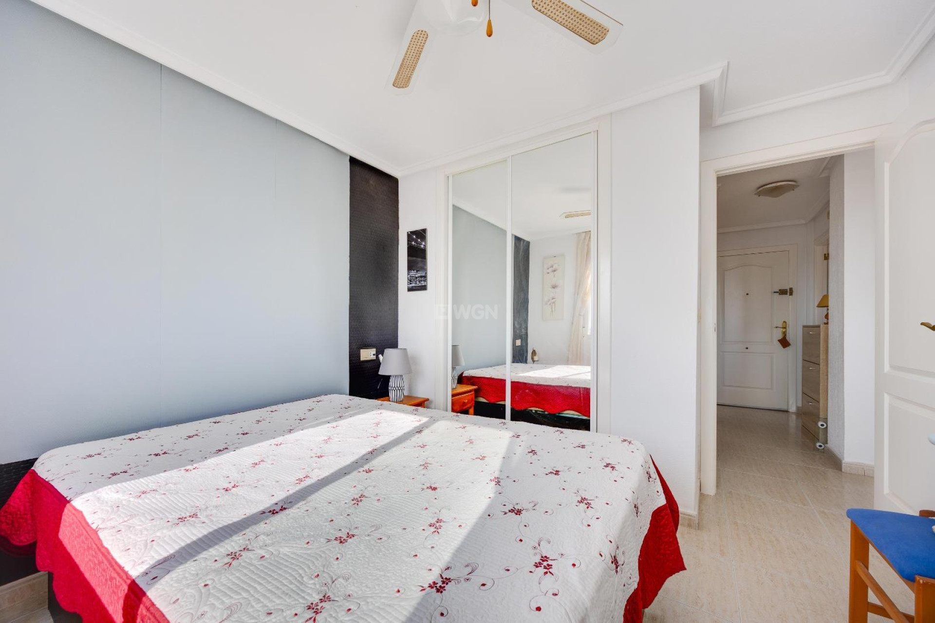 Odsprzedaż - Mieszkanie w bloku - Torrevieja - Nueva Torrevieja