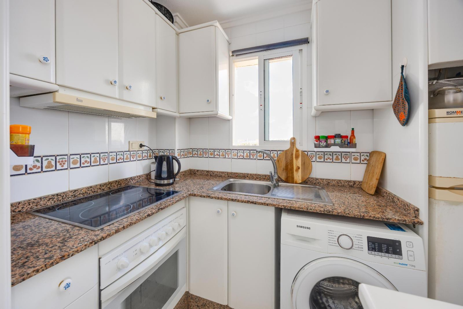 Odsprzedaż - Mieszkanie w bloku - Torrevieja - Nueva Torrevieja