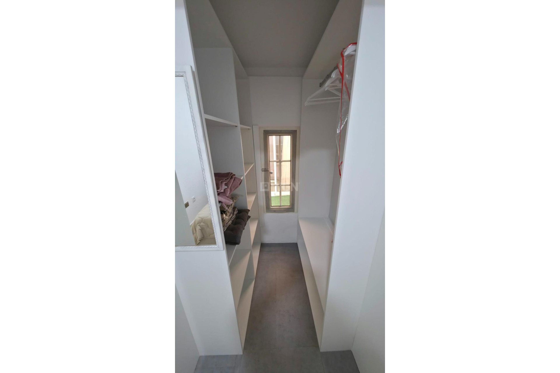 Odsprzedaż - Mieszkanie w bloku - Torrevieja - Nueva Torrevieja