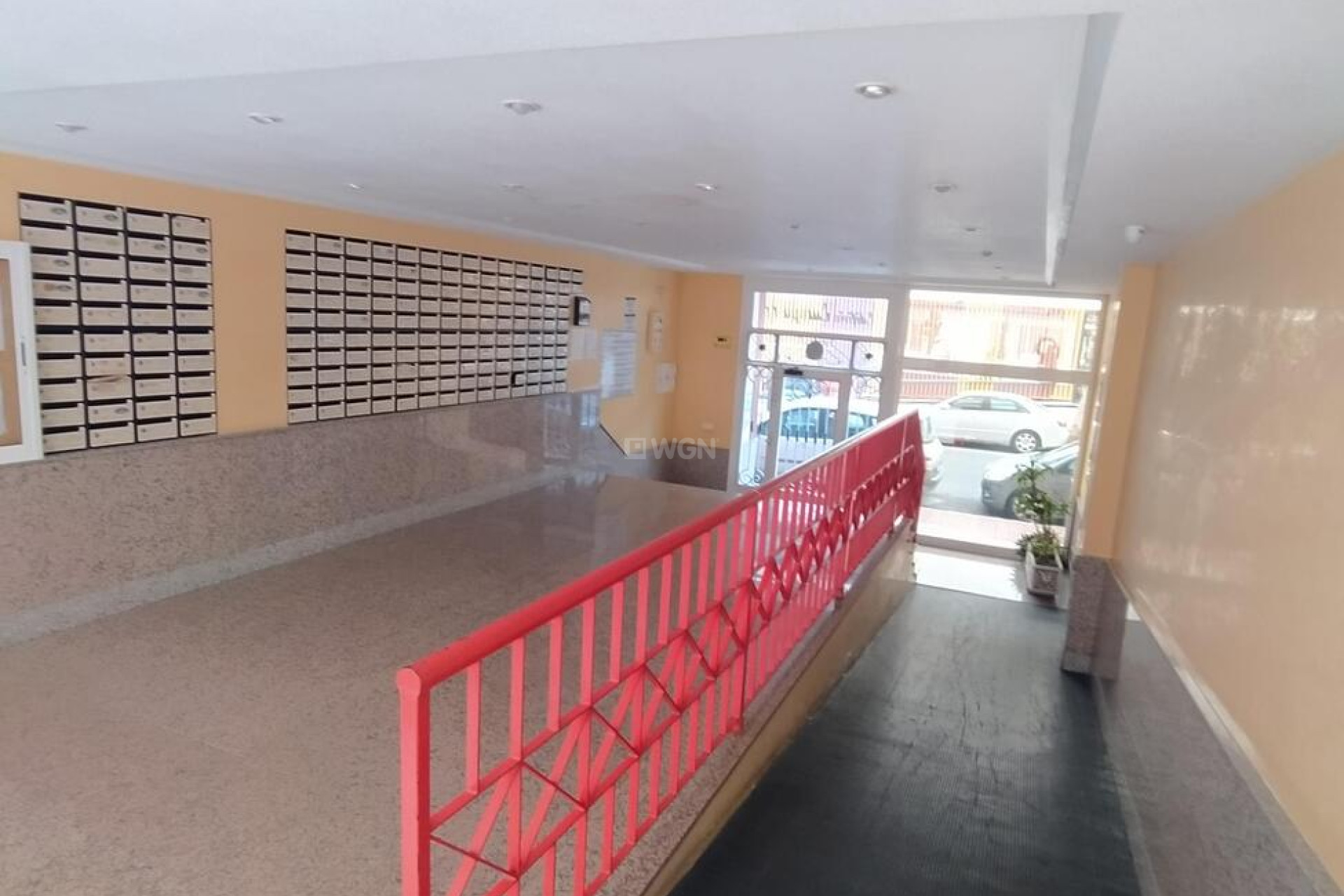 Odsprzedaż - Mieszkanie w bloku - Torrevieja - PARQUE DE LAS NACIONES