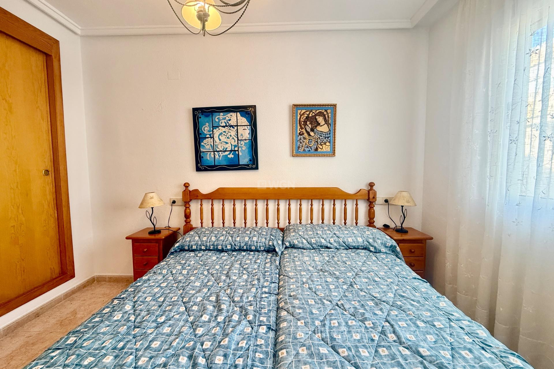 Odsprzedaż - Mieszkanie w bloku - Torrevieja - PARQUE DE LAS NACIONES