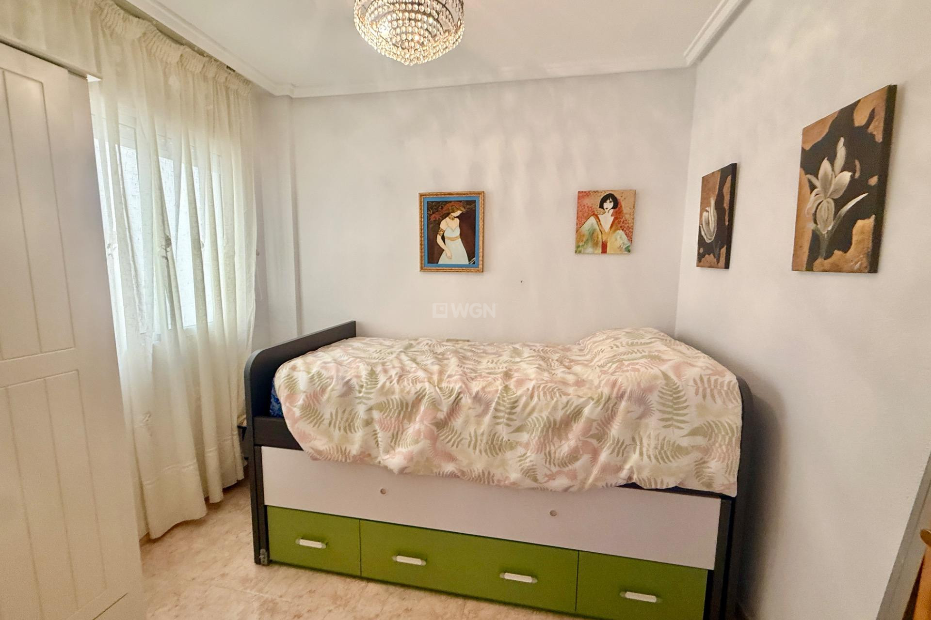 Odsprzedaż - Mieszkanie w bloku - Torrevieja - PARQUE DE LAS NACIONES