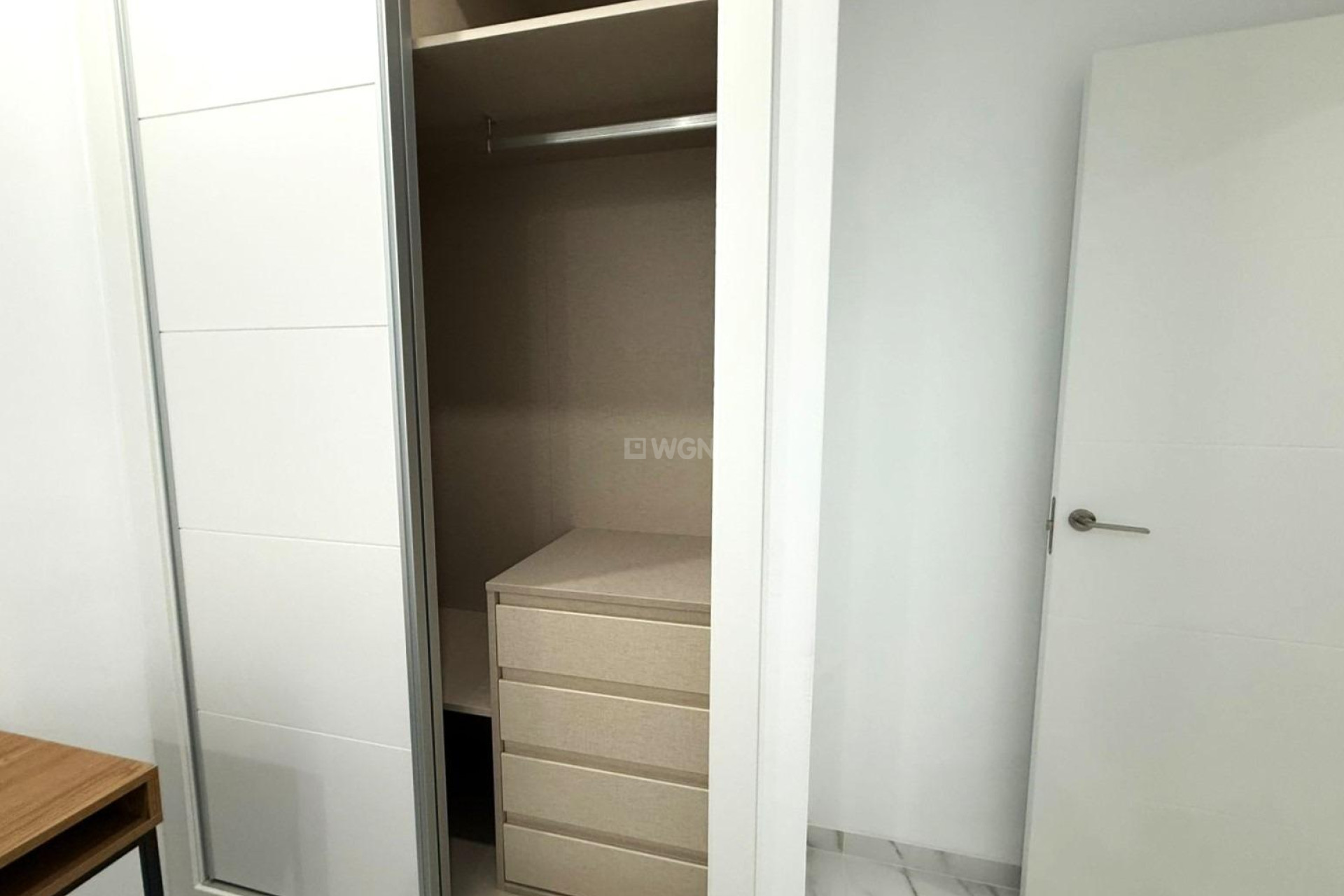 Odsprzedaż - Mieszkanie w bloku - Torrevieja - PARQUE DE LAS NACIONES